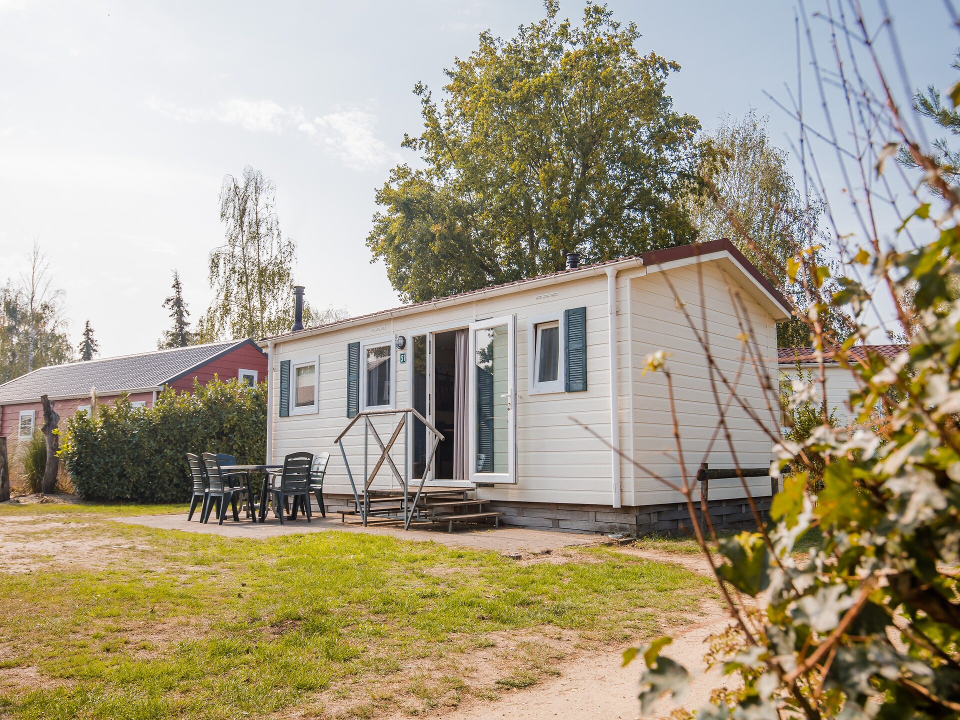 Huisdiervriendelijk chalet aan het Leukermeer in Limburg - foto 12