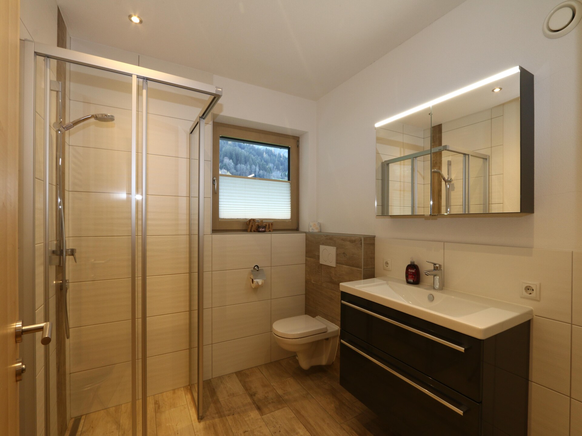 10-persoons appartement aan de piste in centrum Kaltenbach - foto 30