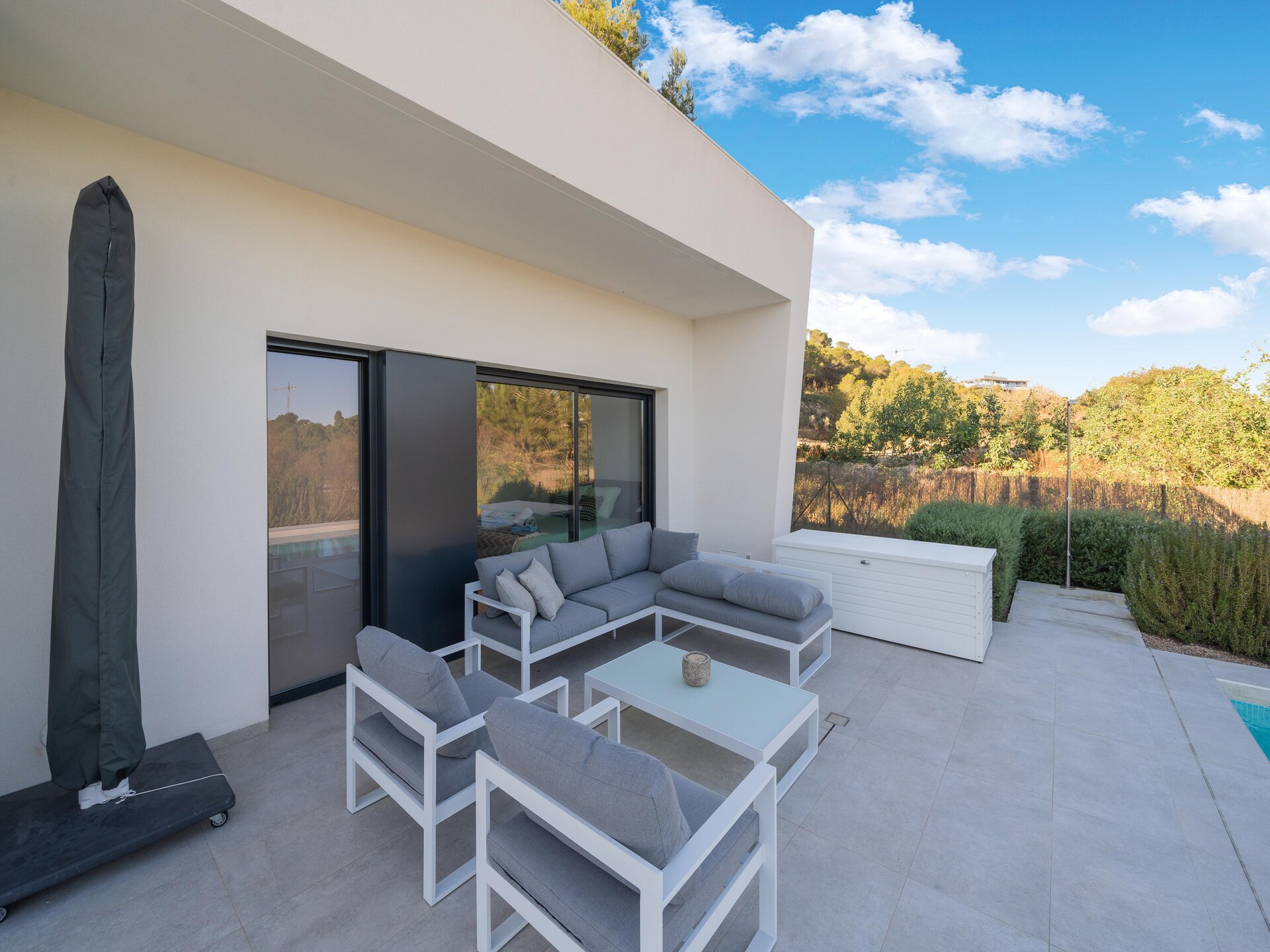 Moderne villa met privézwembad op Las Colinas Golf & Country Club - foto 31