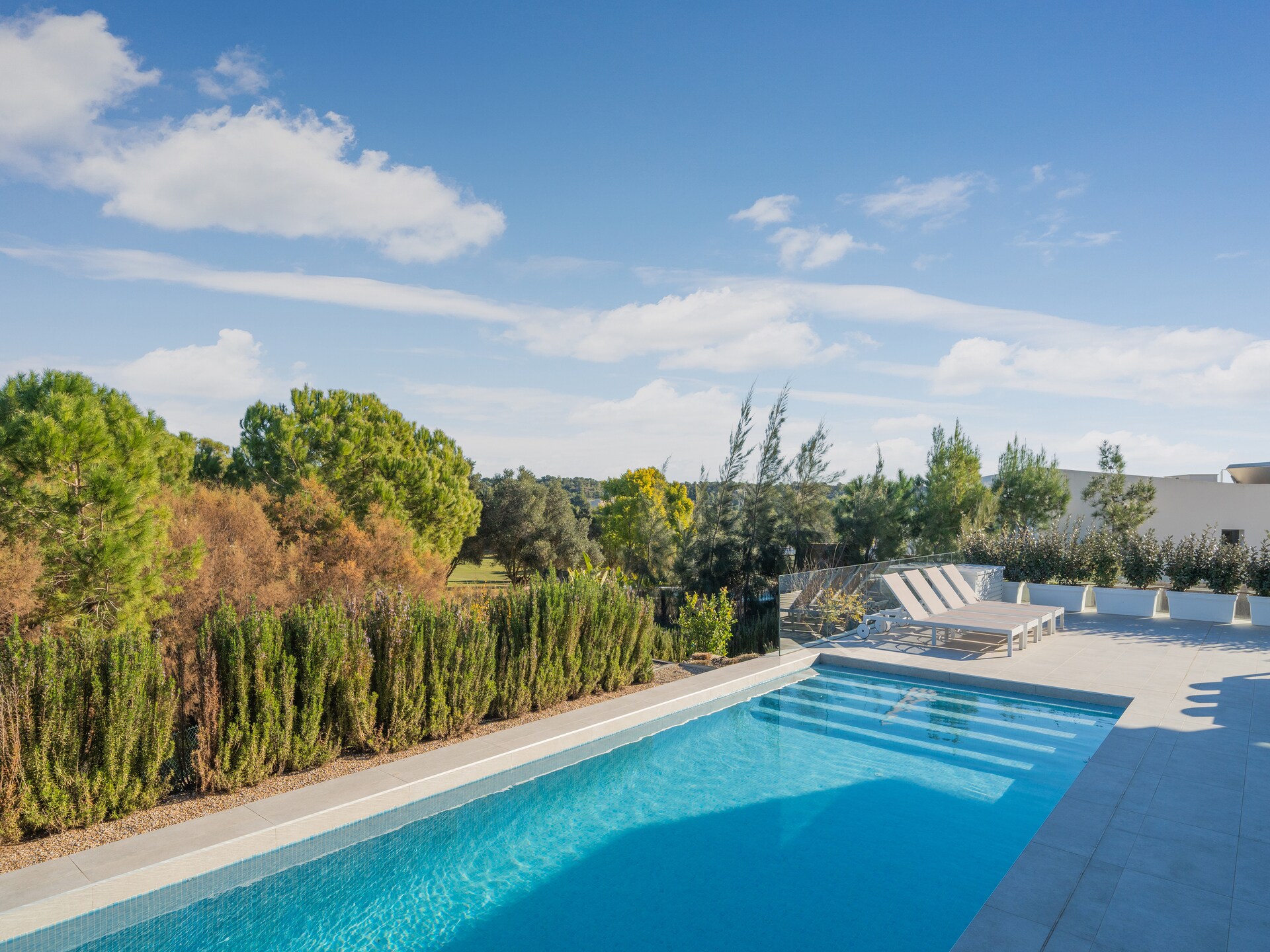 Moderne villa met privézwembad op Las Colinas Golf & Country Club - foto 10