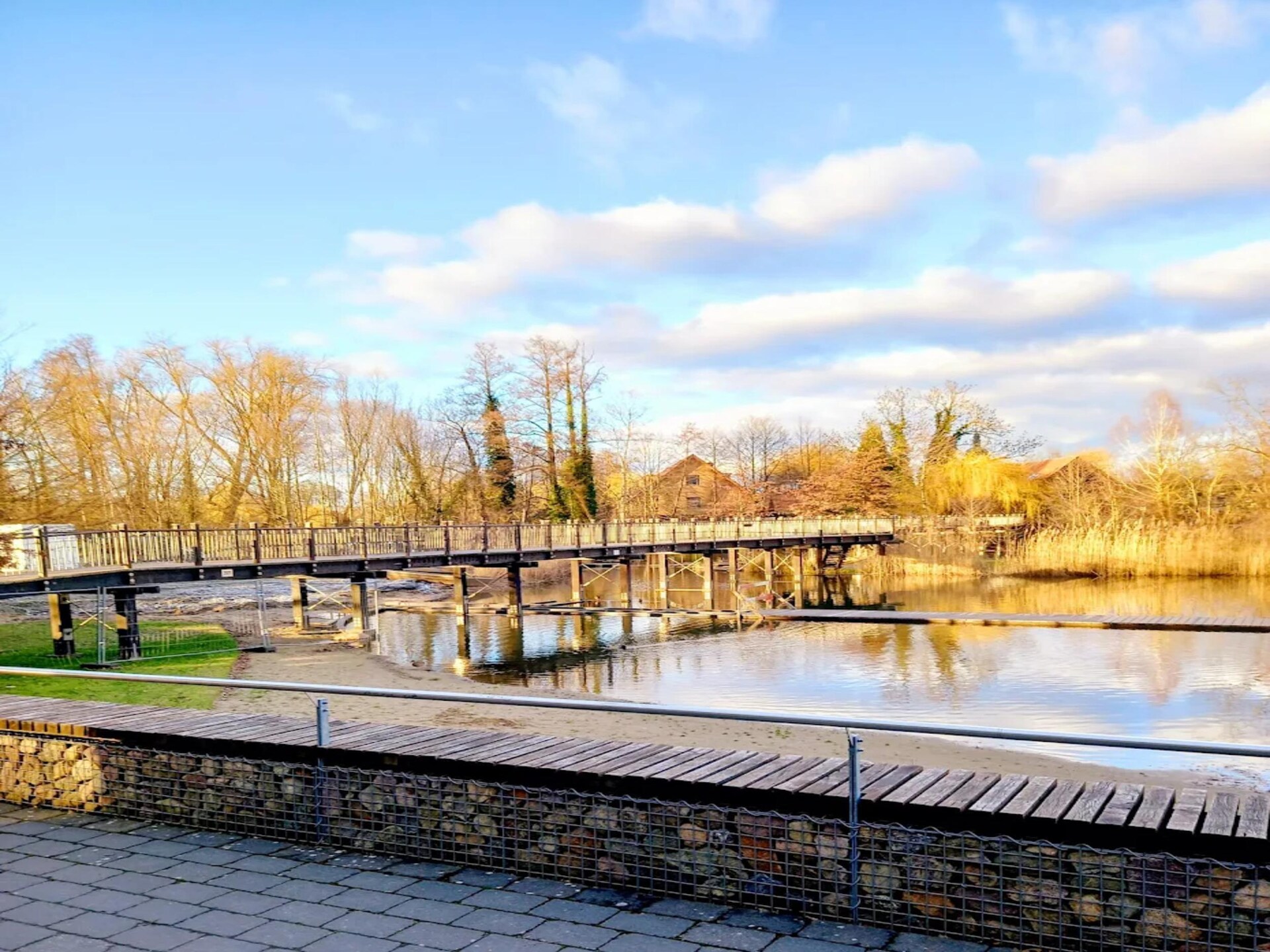 Knusse bungalow aan de Spree-arm in Lübben, direct aan het water - foto 31