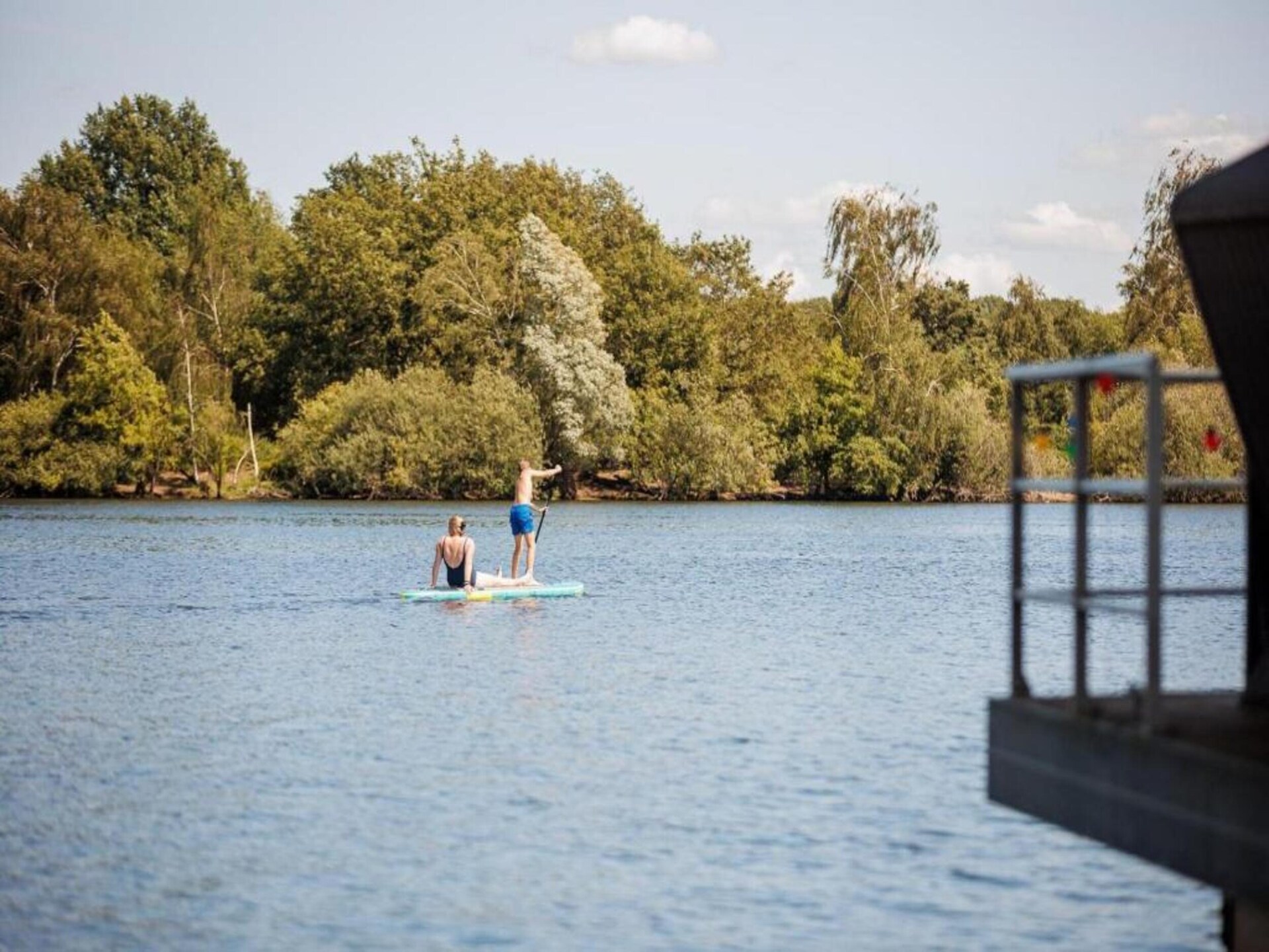 Luxe lodge aan het water op Vakantiepark Leukermeer voor 4 personen - foto 28