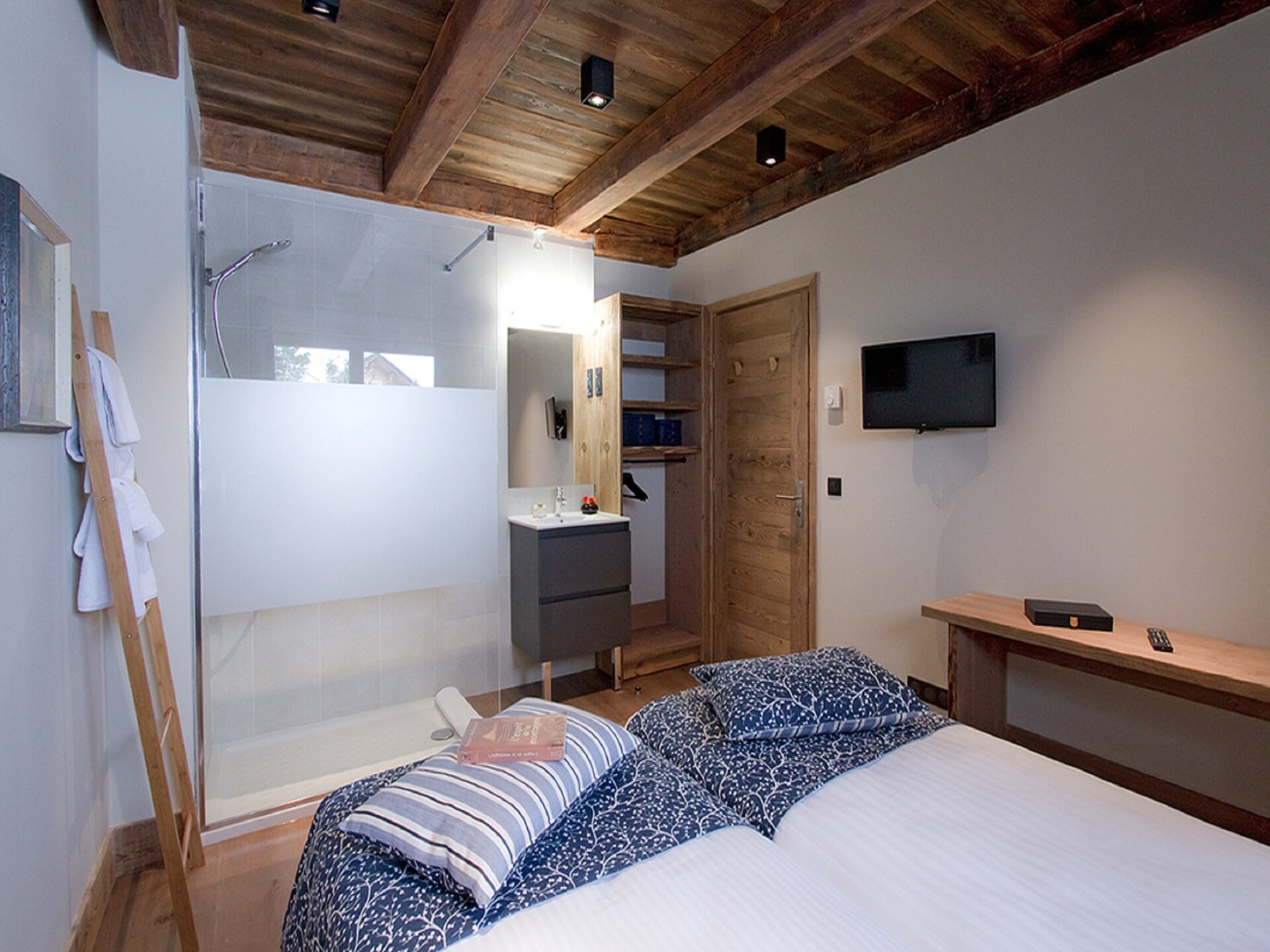 Chalet Le Lys: Luxe 14-persoons chalet met zwembad op 50m van de piste - foto 11