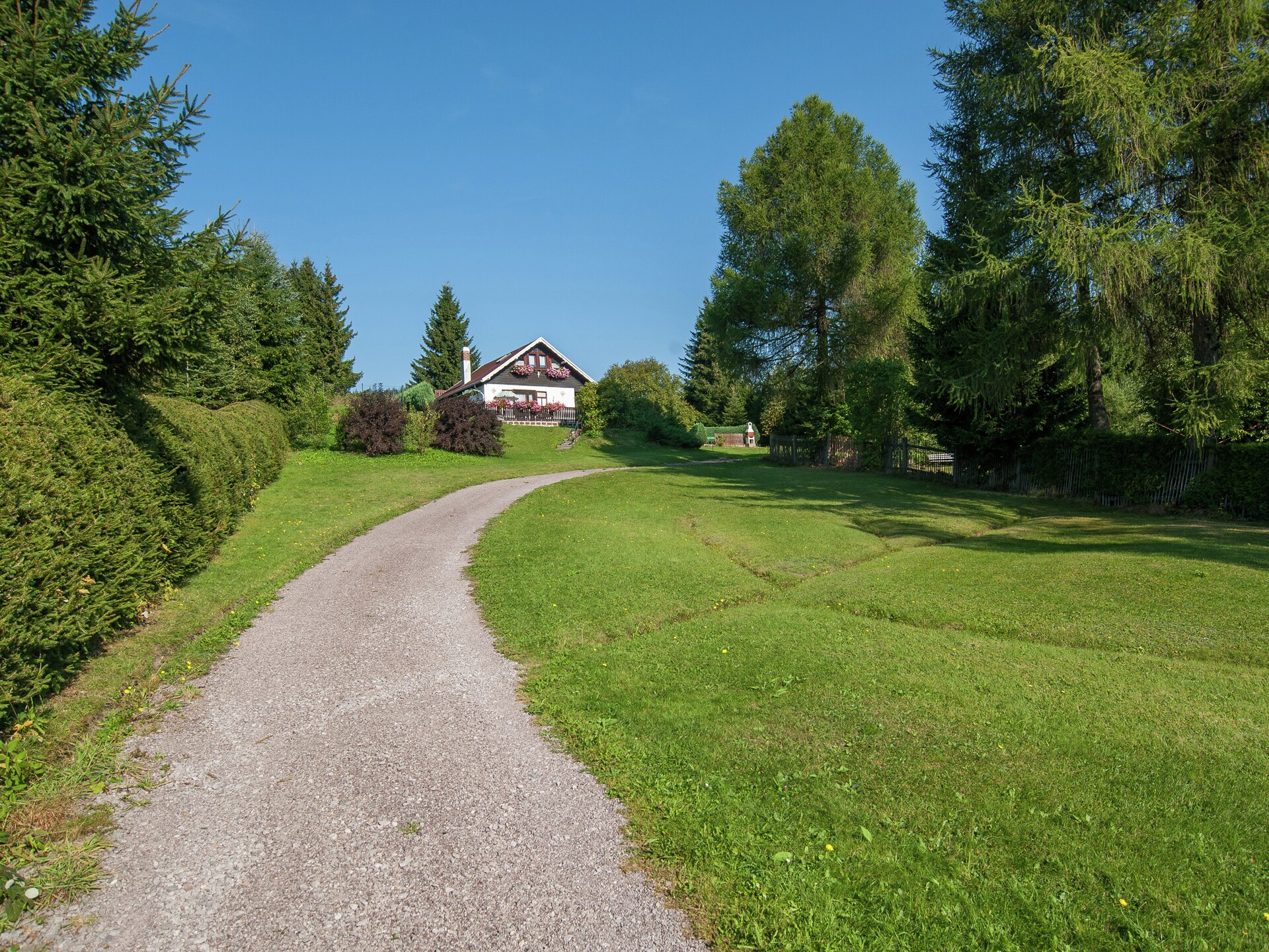 Vrijstaand boshuisje in Altenfeld, 3 km van skilift en centrum - foto 22