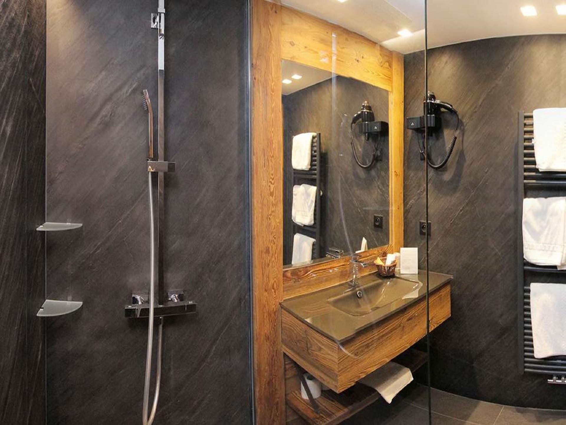 14-persoons luxe chalet aan de piste in Les Deux Alpes - foto 13