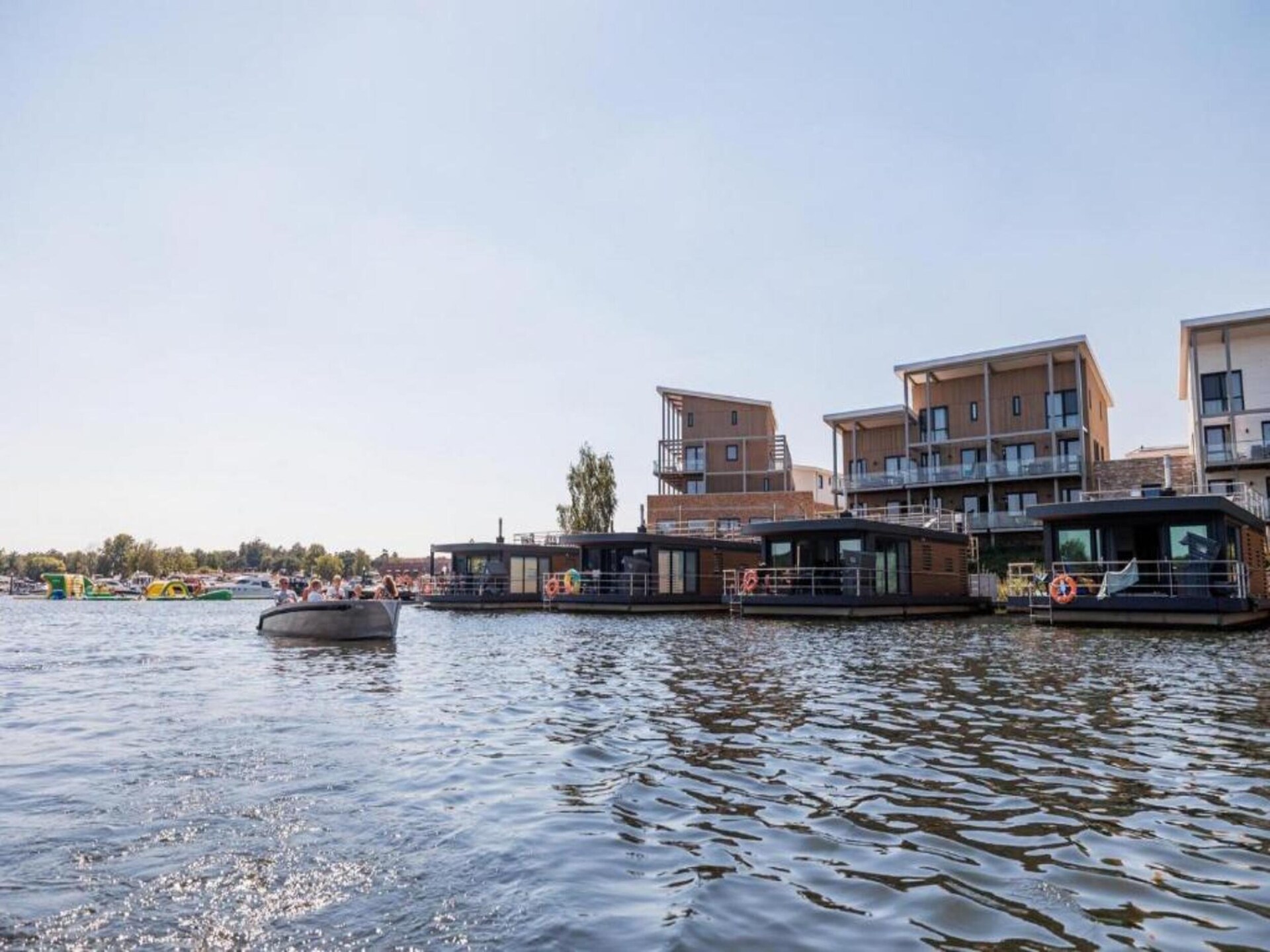 Luxe lodge met uitzicht op strand en water in Well - foto 26