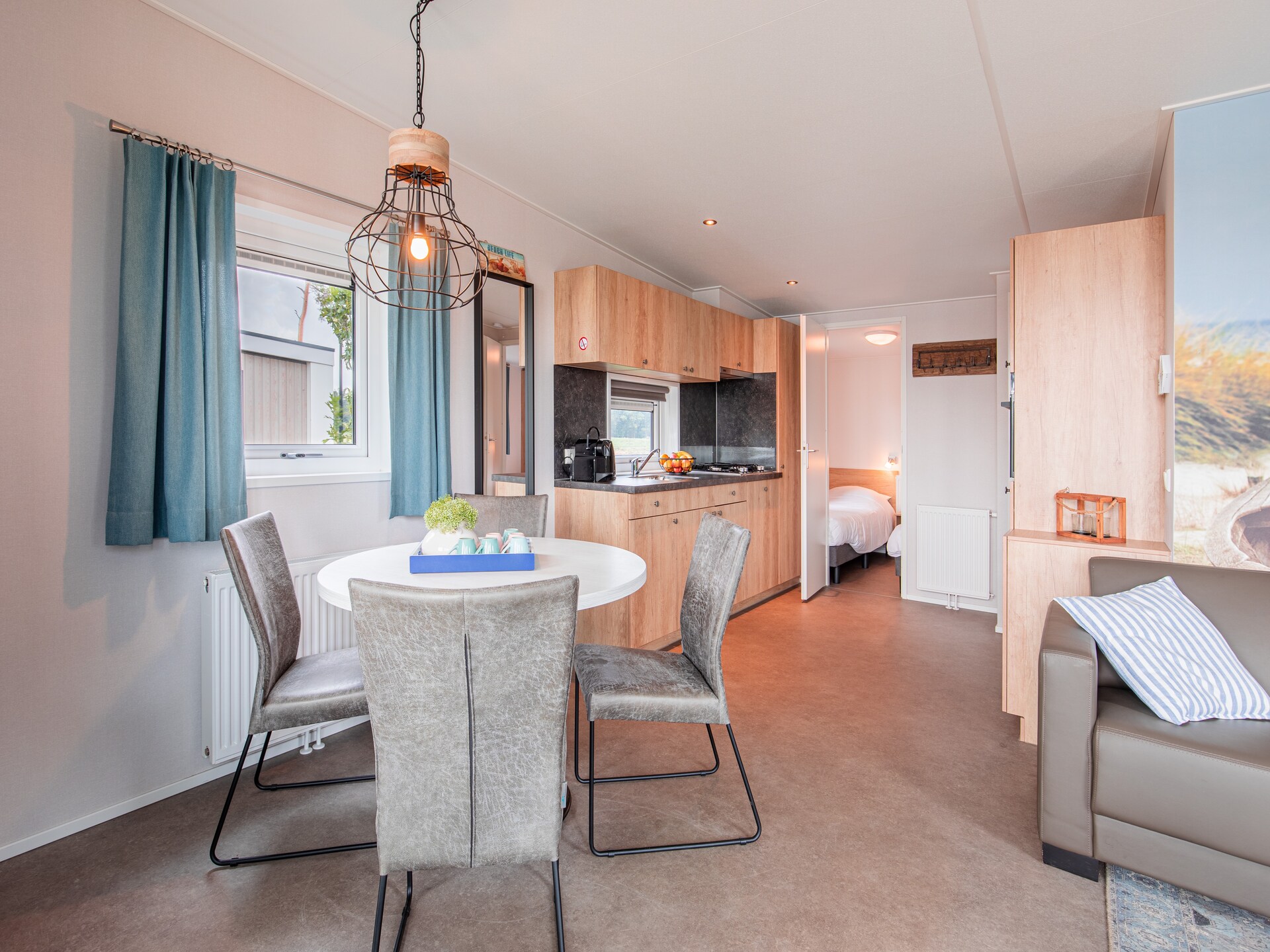 Sfeervol chalet met uitzicht op strand en haven in Well, Limburg - foto 2