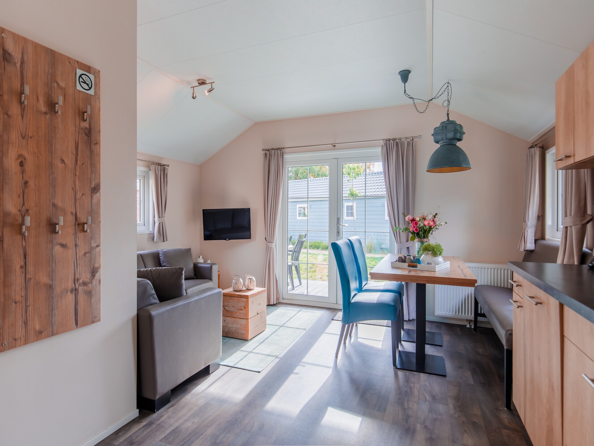 Gezellig chalet op Vakantiepark Leukermeer voor 4 personen in Well - foto 2