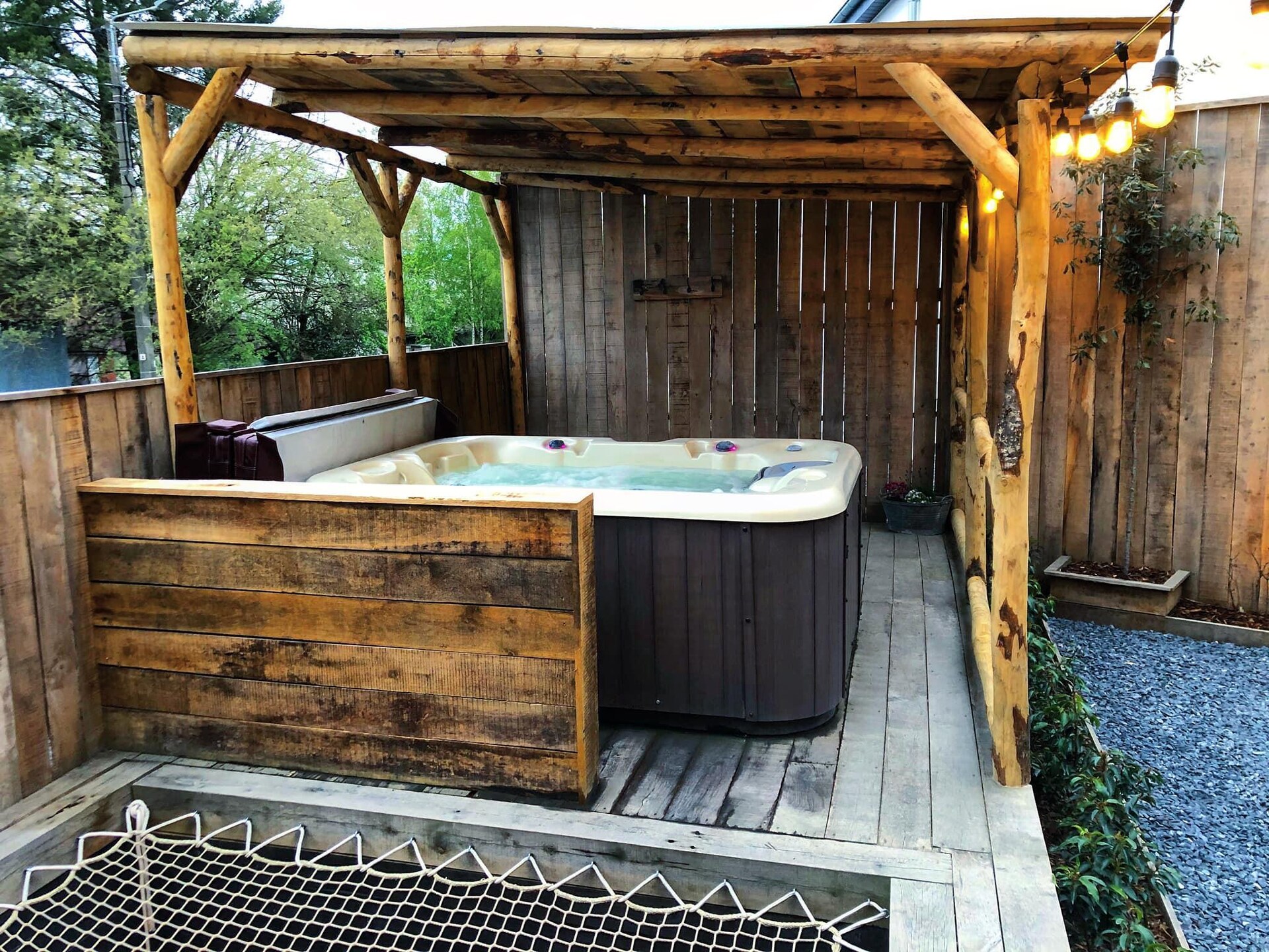 6-persoons vakantiehuis met hottub en pelletkachel in Bastogne - foto 13
