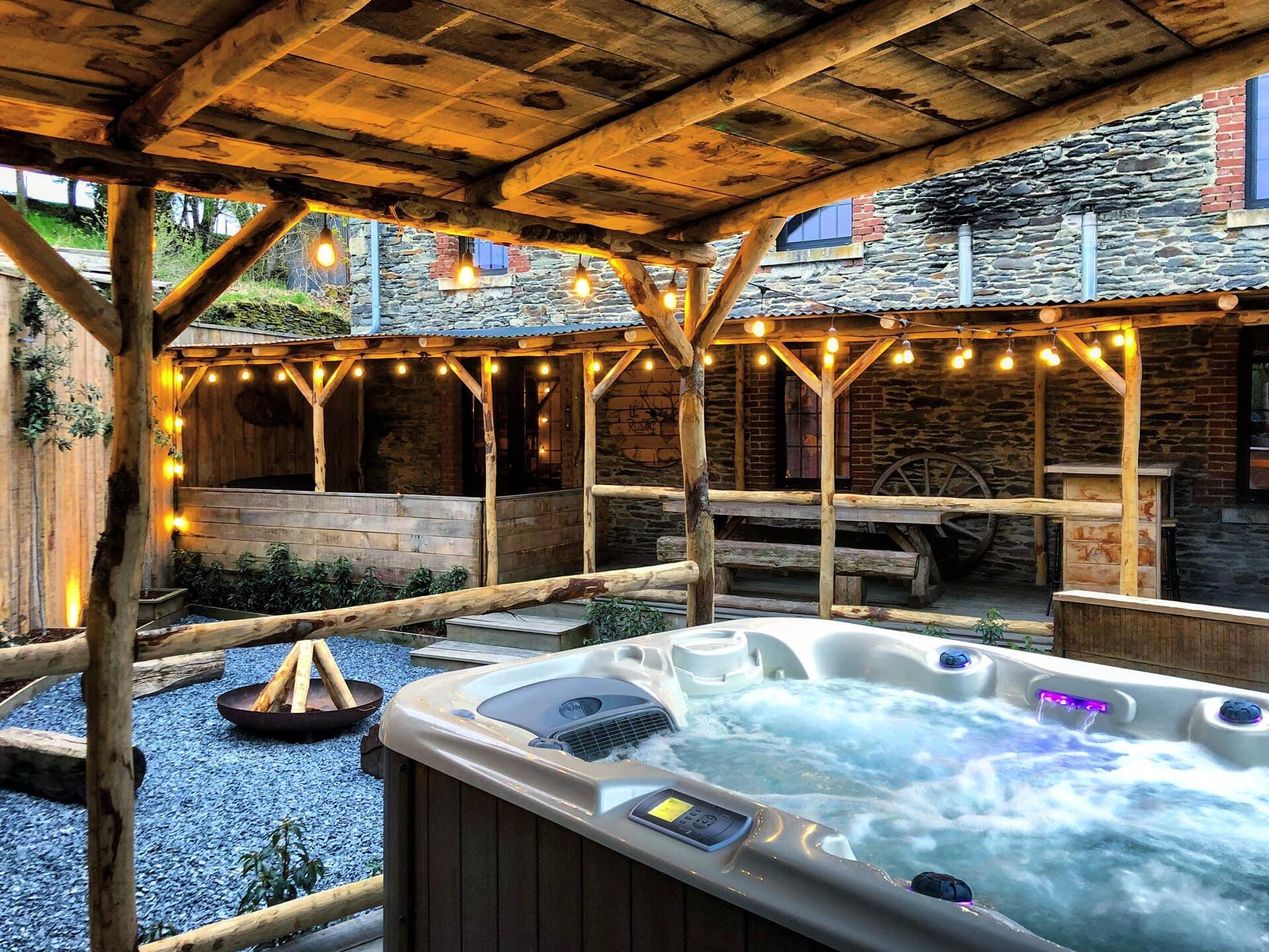 6-persoons vakantiehuis met hottub en pelletkachel in Bastogne - foto 26