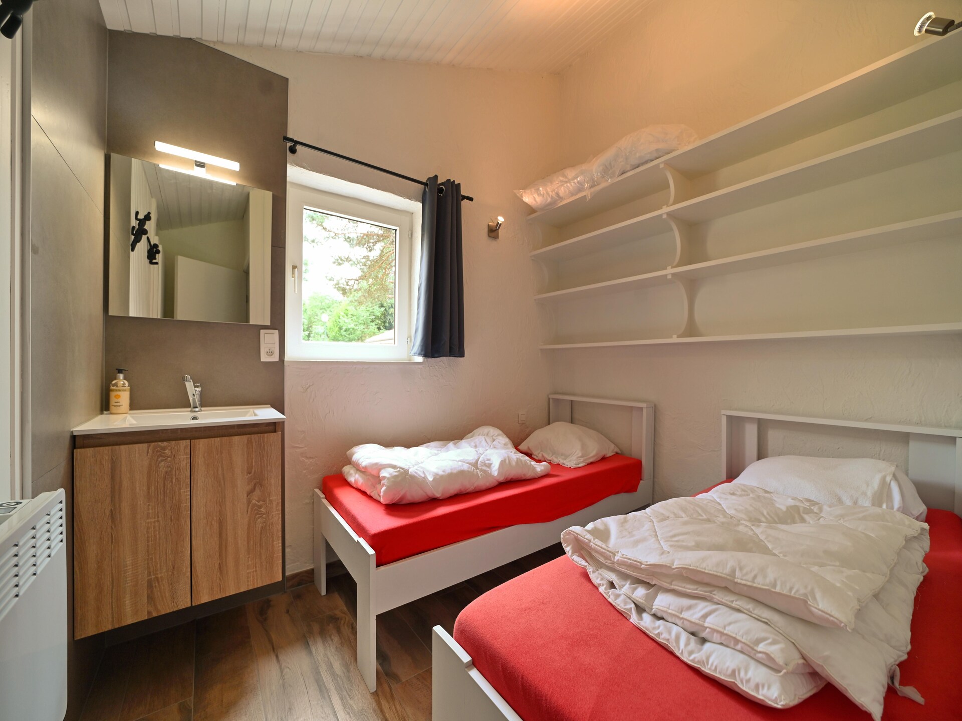 Recent gerenoveerde 6-persoons bungalow in Virton - foto 4