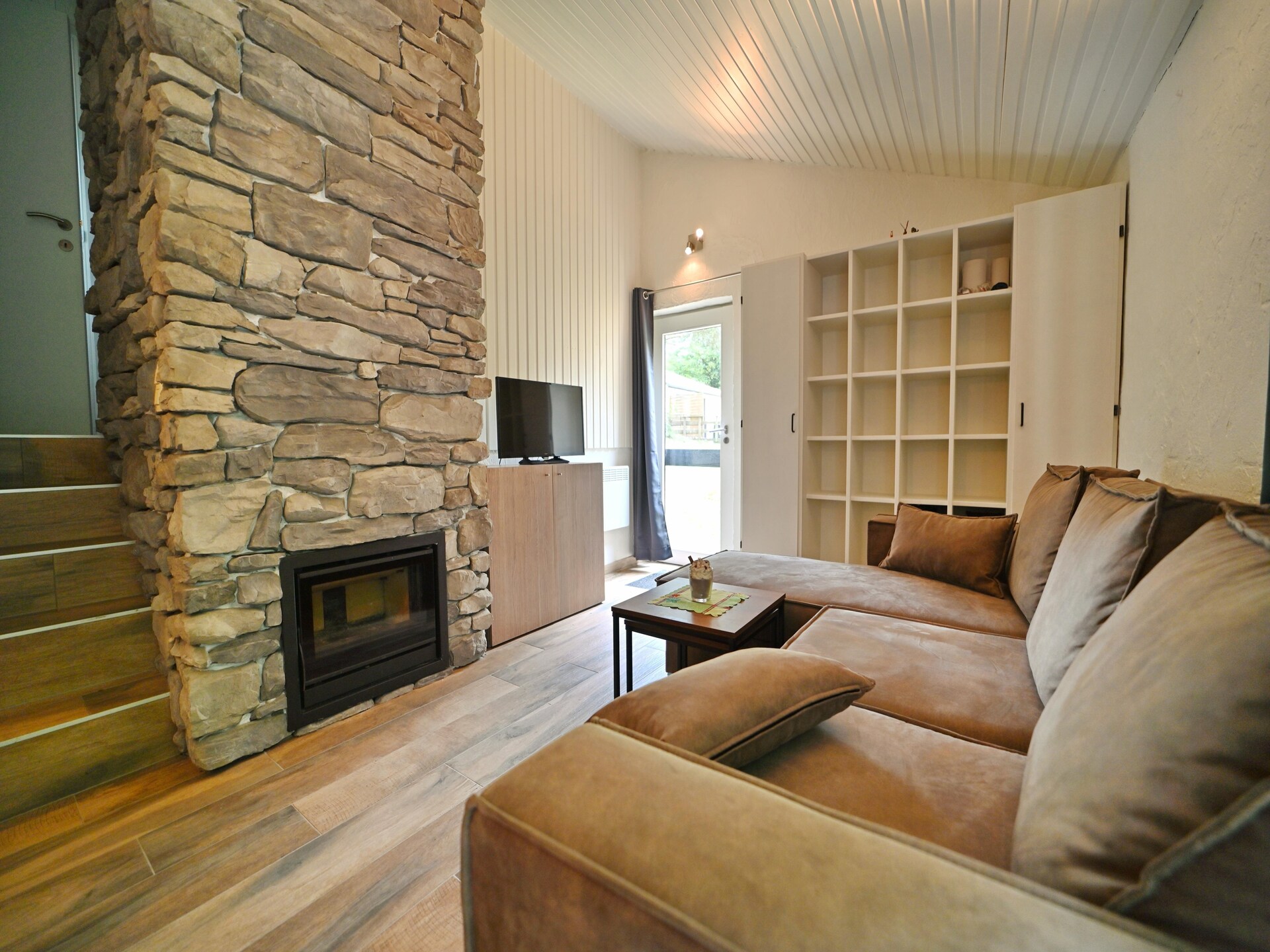 Recent gerenoveerde 6-persoons bungalow in Virton - foto 12
