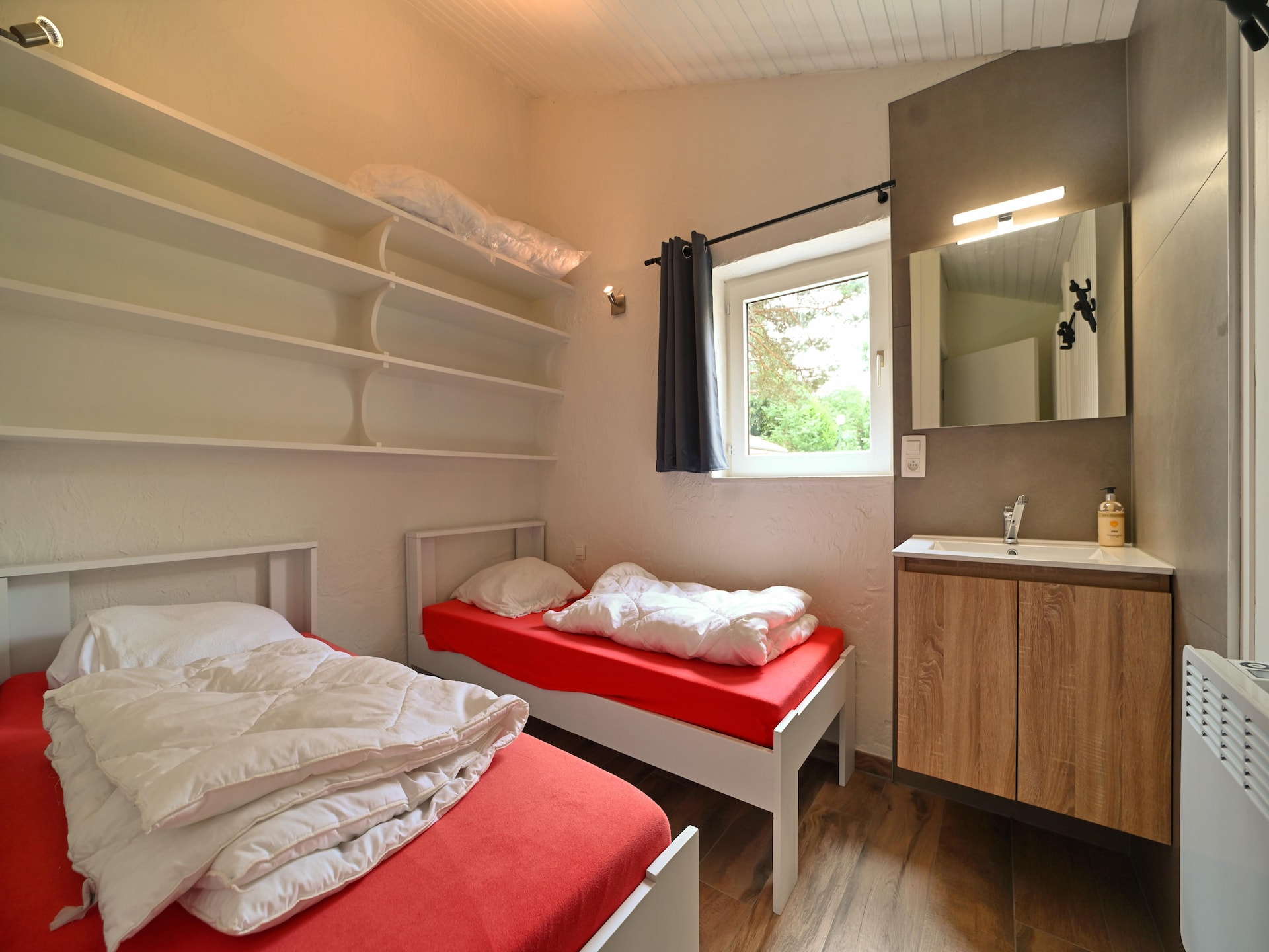 Recent gerenoveerde 6-persoons bungalow in Virton - foto 16