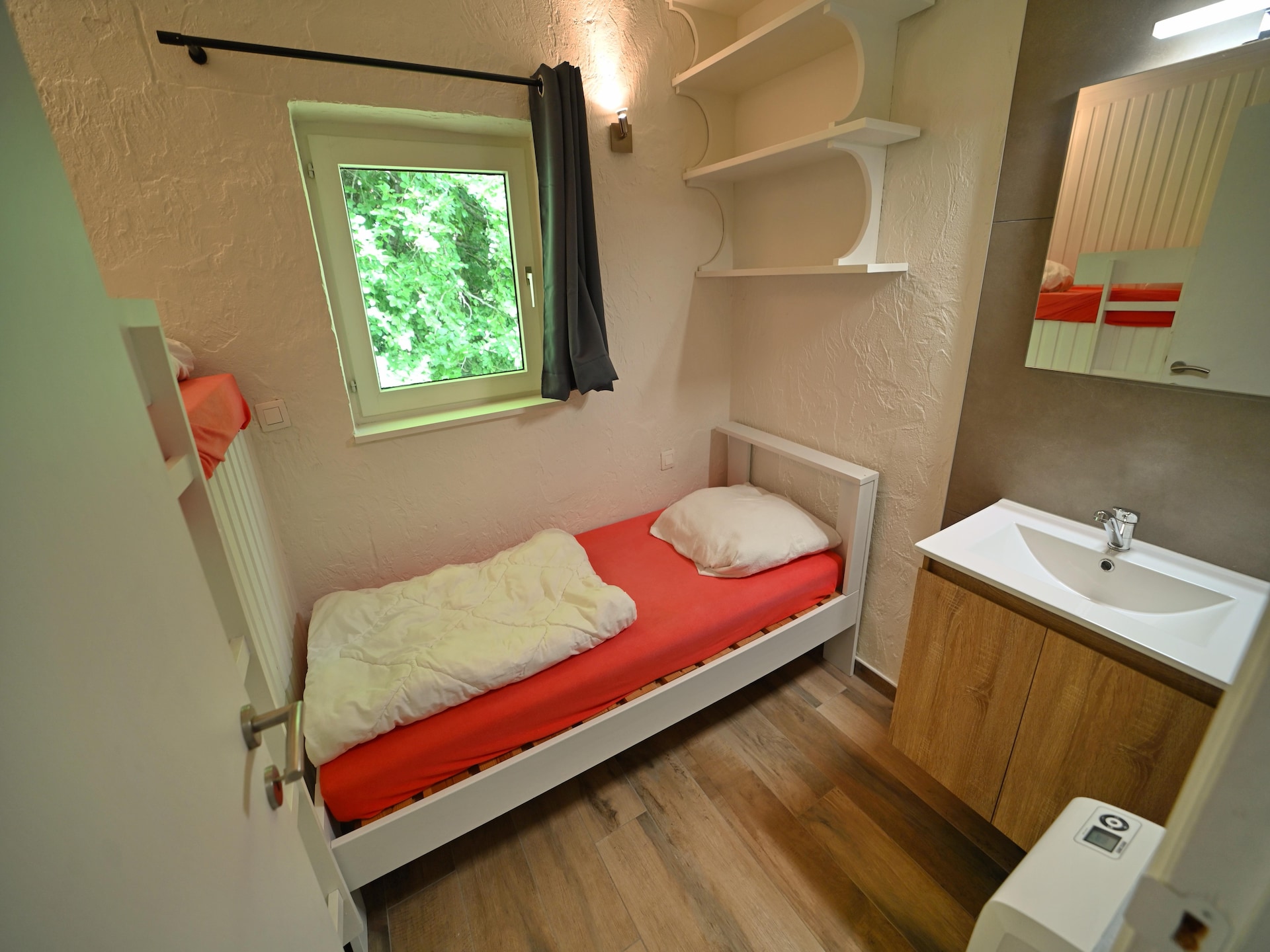 Recent gerenoveerde 6-persoons bungalow in Virton - foto 17