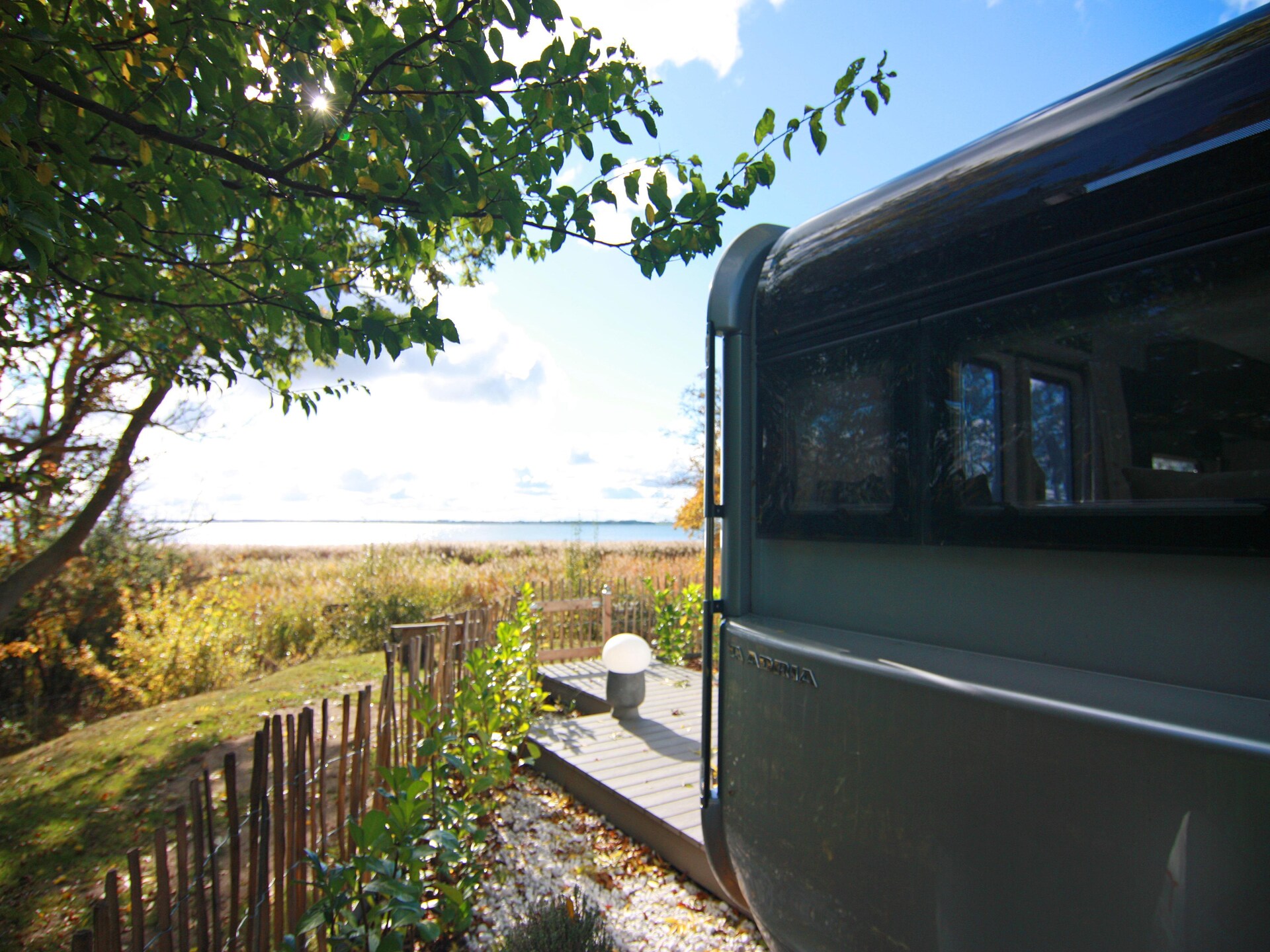Glamping stacaravan Dreamer met uitzicht op het Achterwasser - foto 6