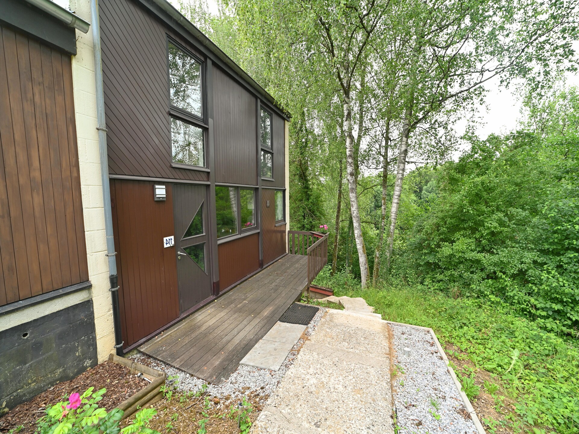Rustieke bungalow voor 6 aan het Lac de la Vallée de Rabais in Virton - foto 15