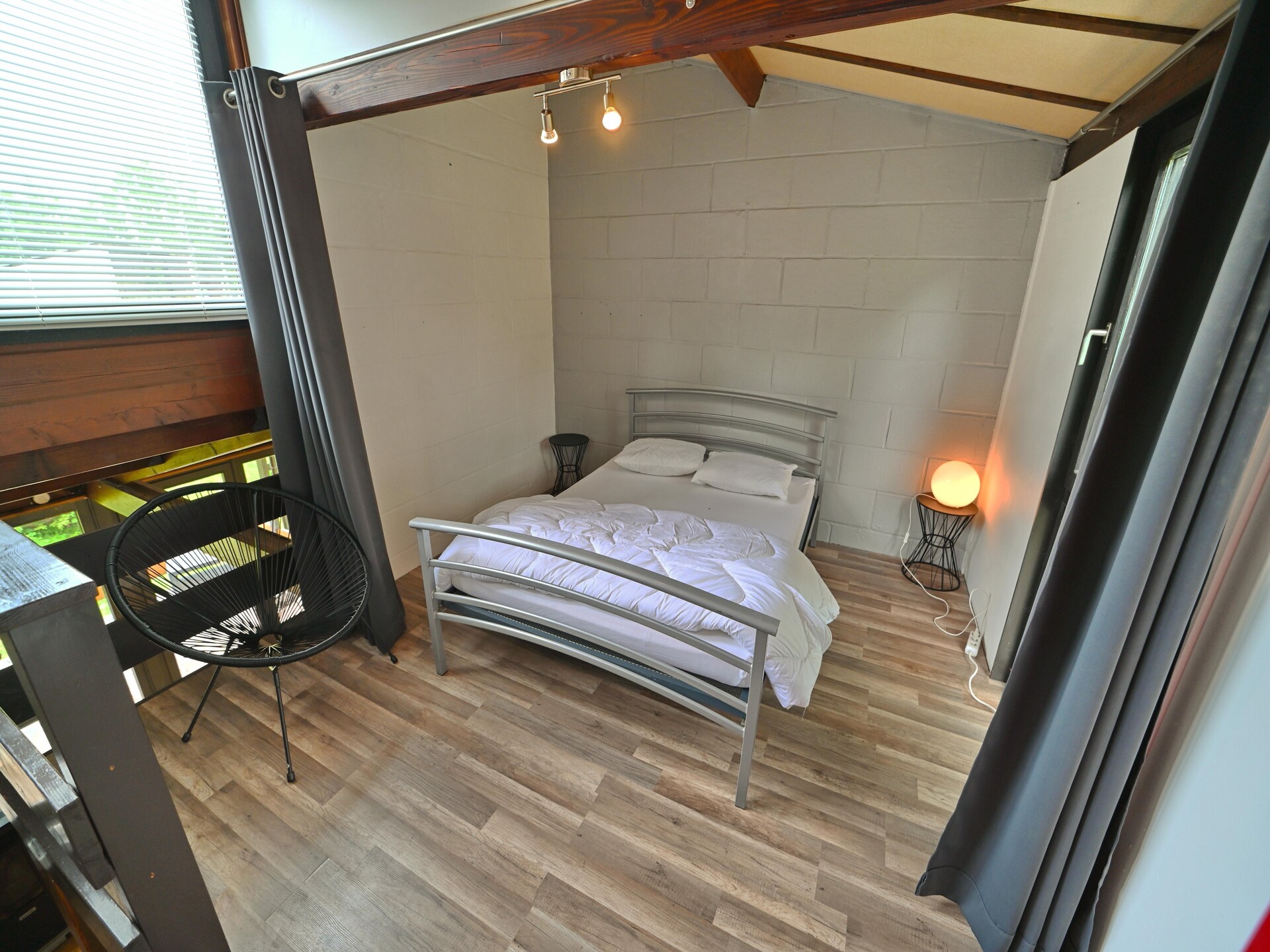 Rustieke bungalow voor 6 aan het Lac de la Vallée de Rabais in Virton - foto 19