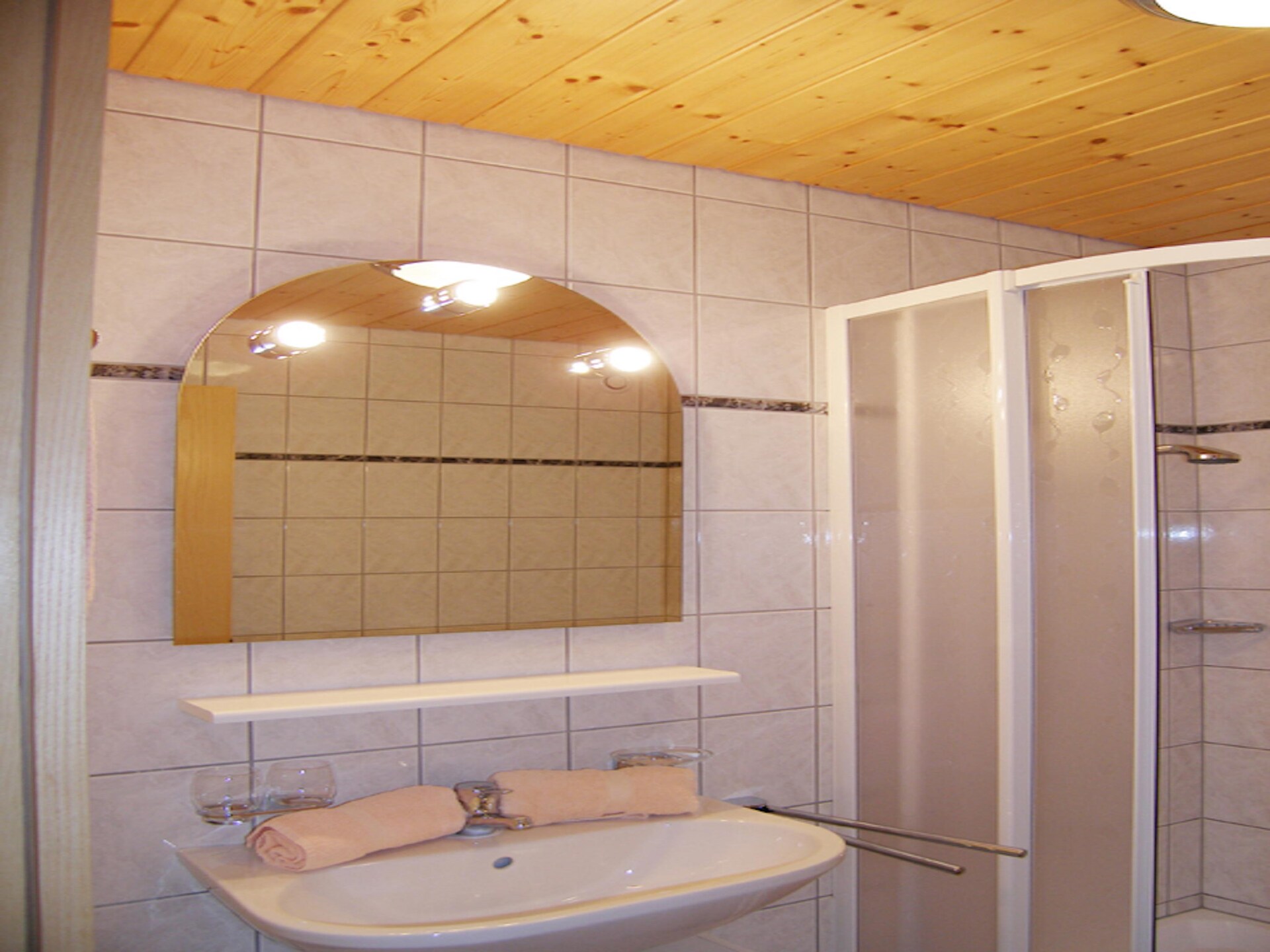 Knus appartement in Samnaun met tuin, bbq & uitzicht op de bergen - foto 14
