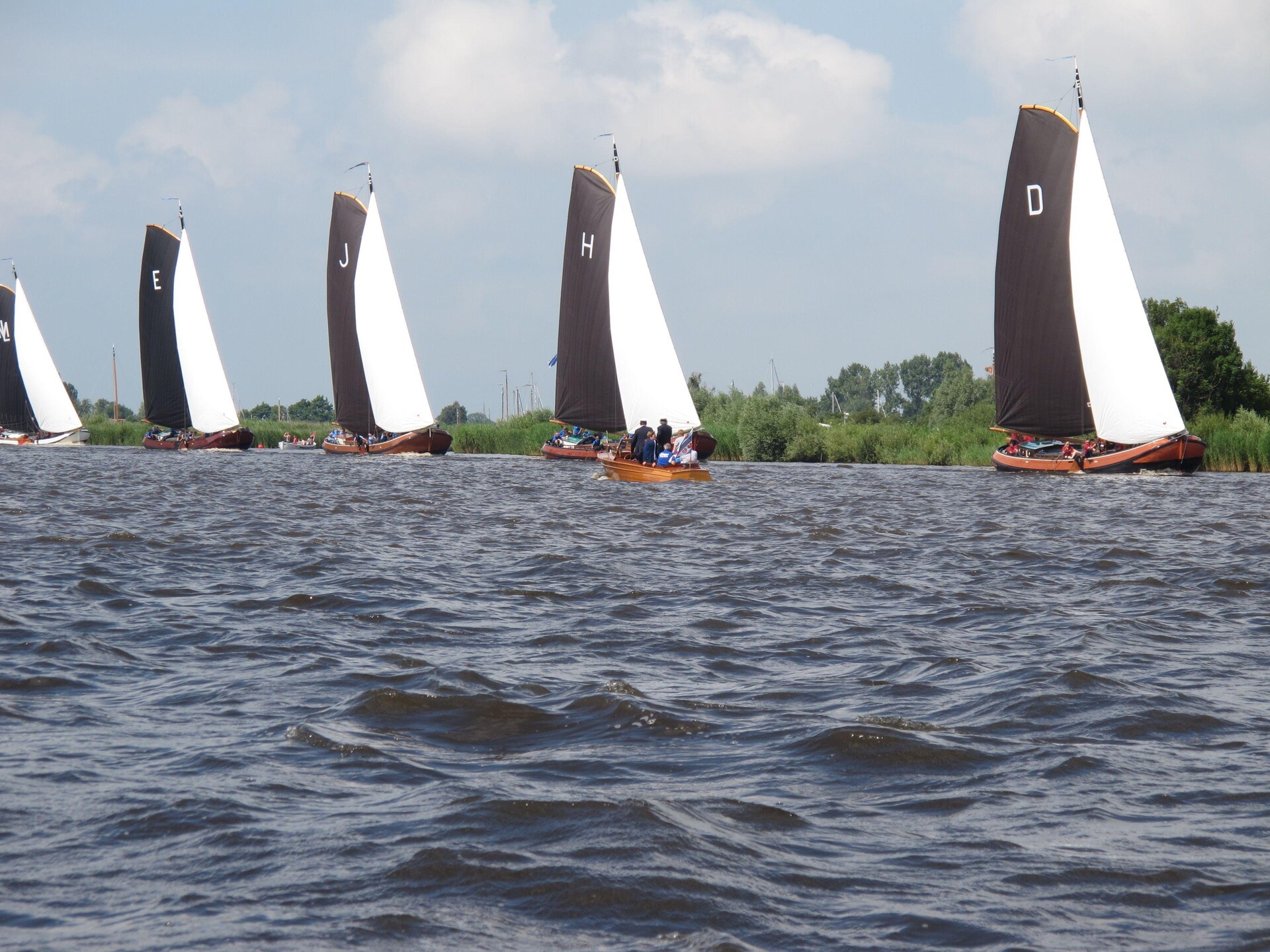 Modern vakantiehuis met serre aan het Pikmeer in Grou - foto 24