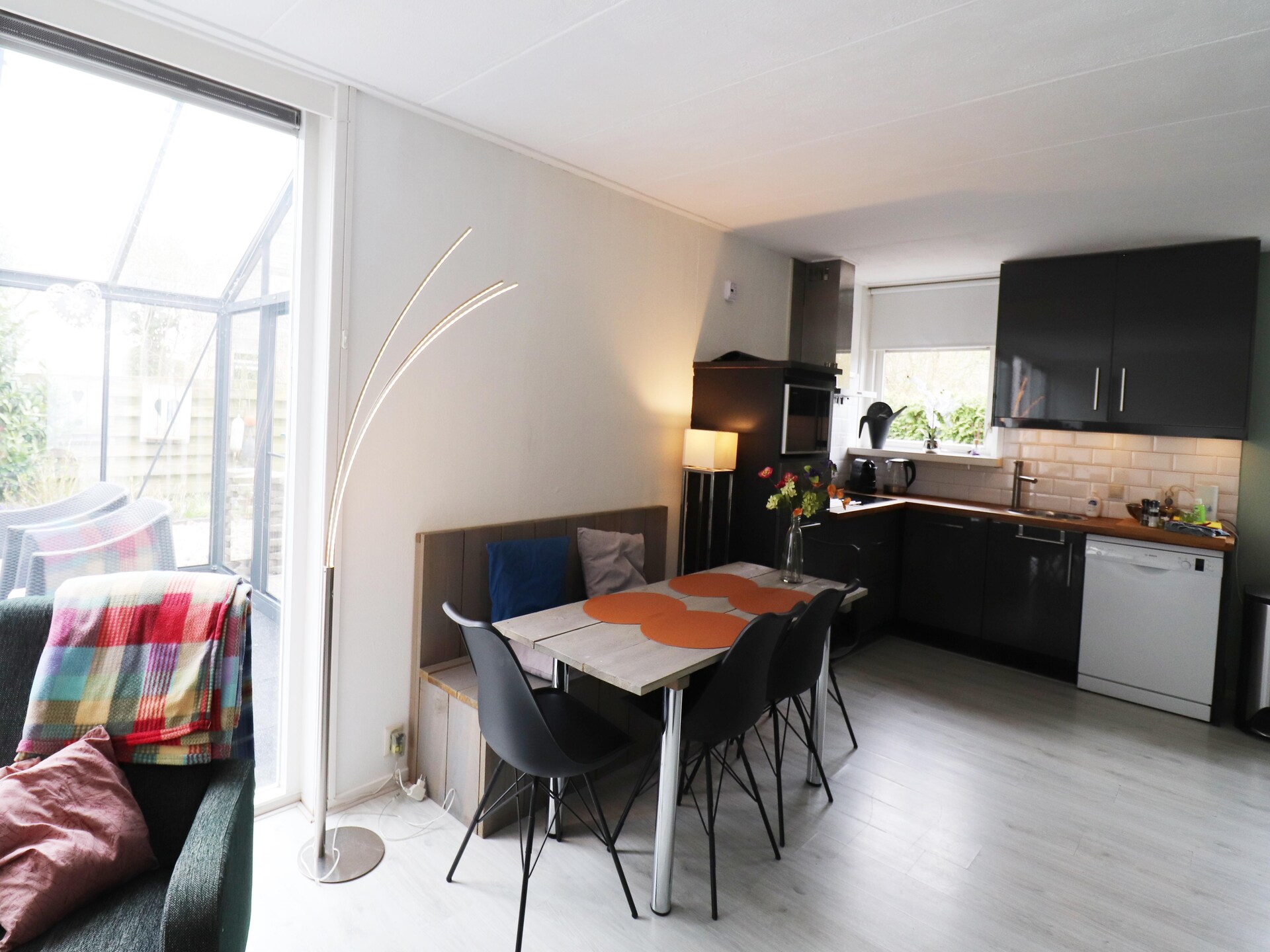 Modern vakantiehuis met serre aan het Pikmeer in Grou - foto 8