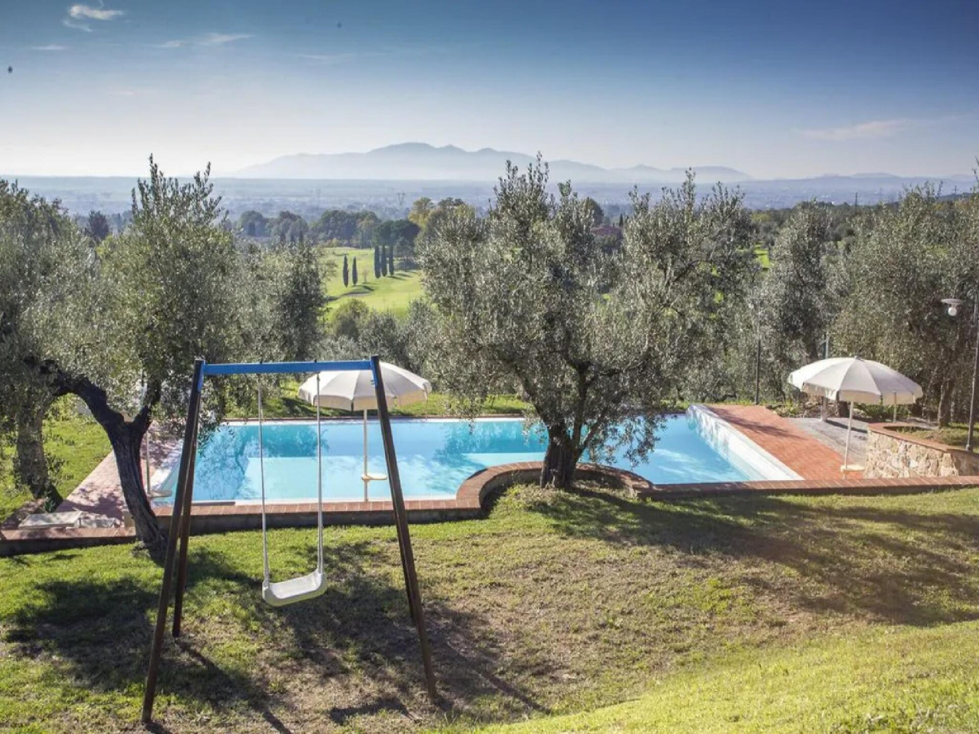 Gelijkvloers appartement aan golfbaan met panoramisch uitzicht op Toscane - foto 22
