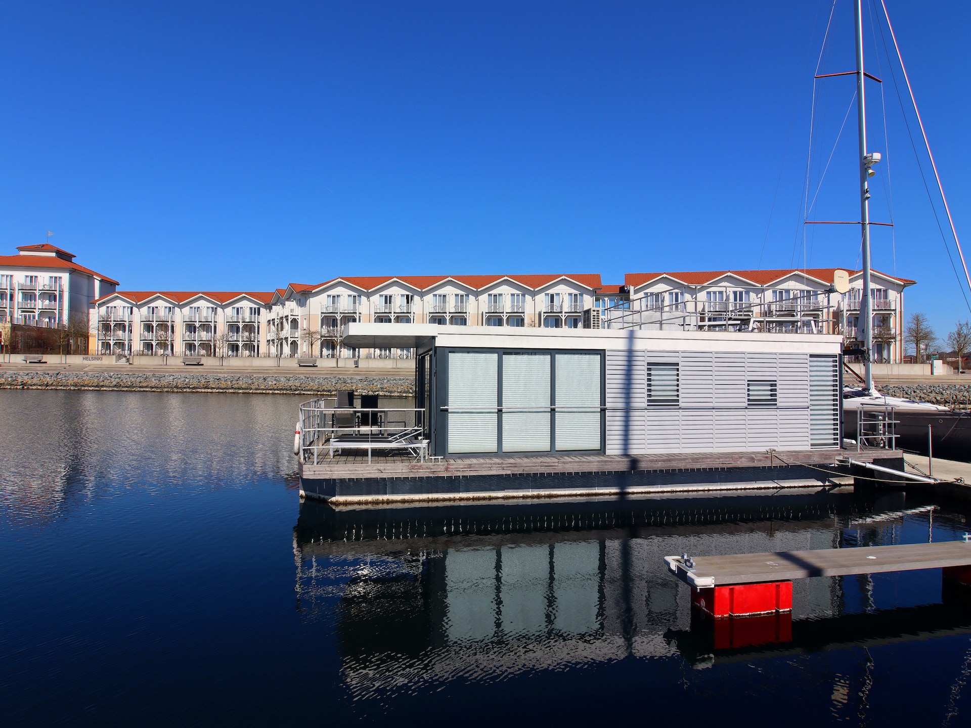 2-persoons woonboot aan zee in Boltenhagen · 44 m² - foto 47