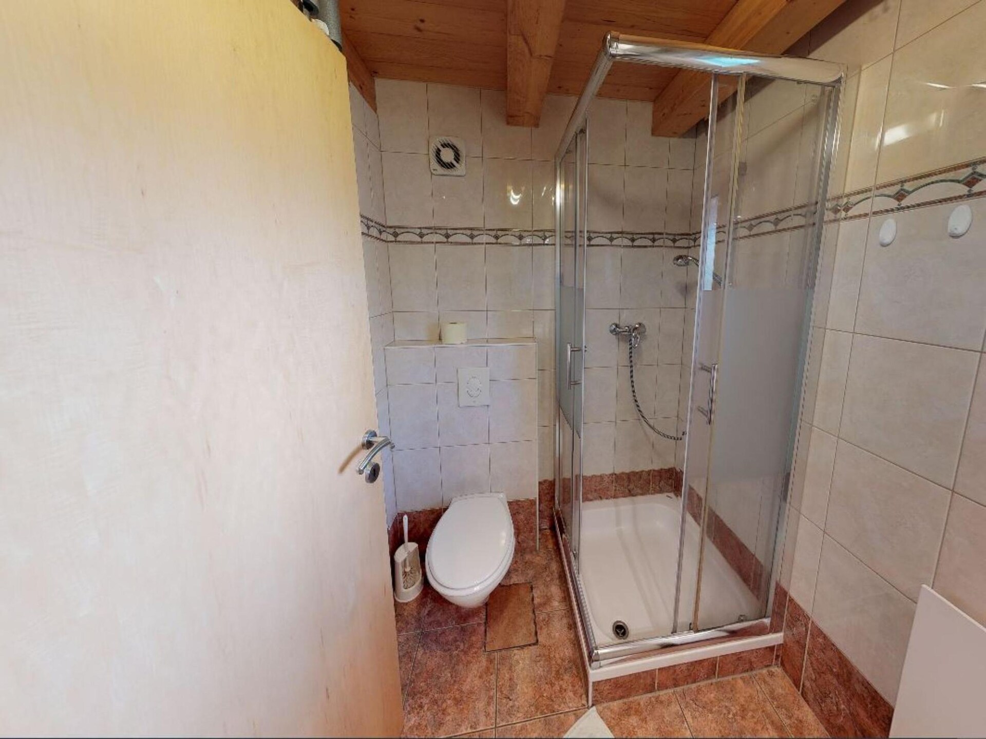 Knus houten vakantiehuis bij de Ossiacher See met tuin - foto 32