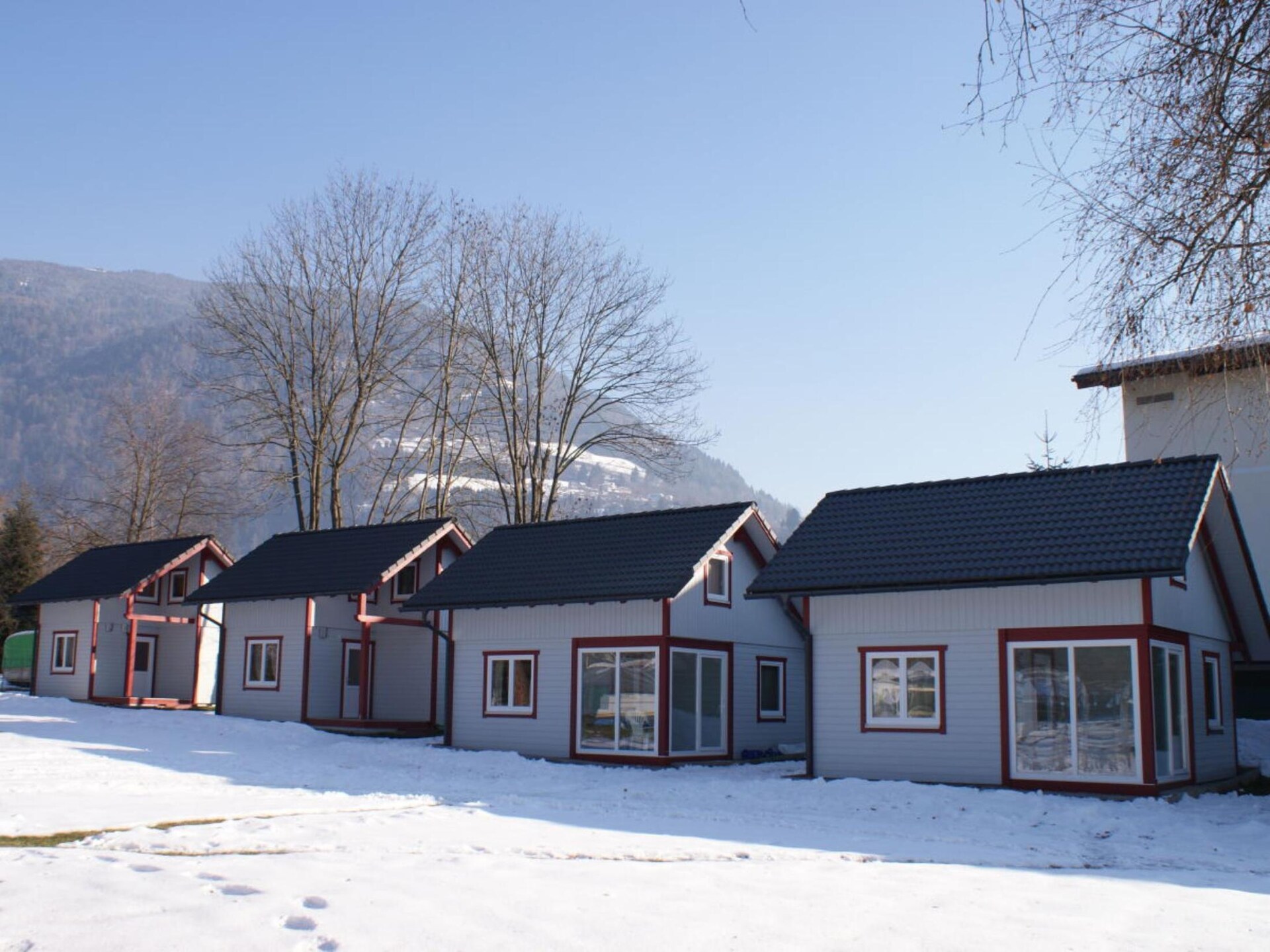 Knus houten vakantiehuis bij de Ossiacher See met tuin - foto 6
