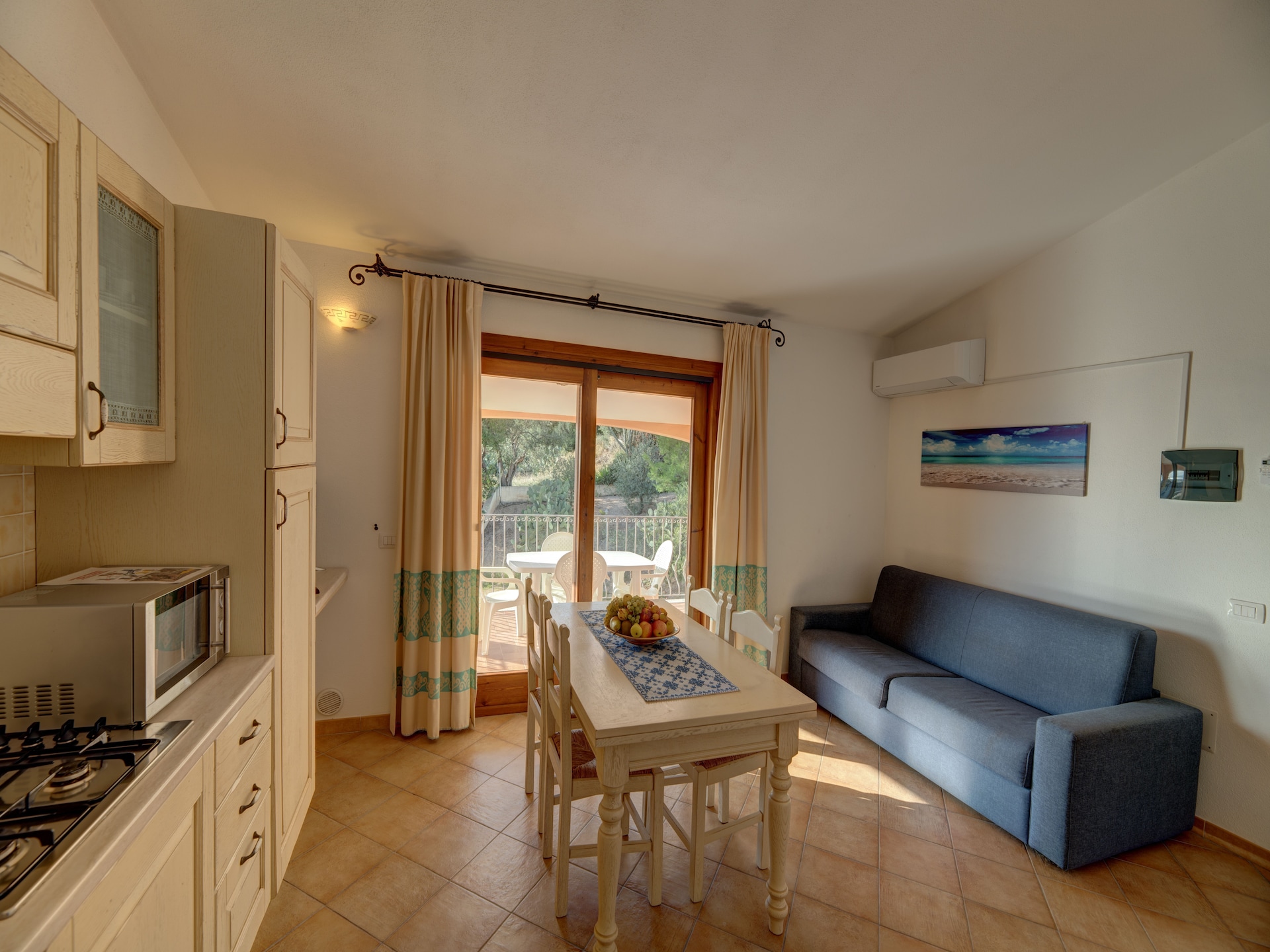 Centraal gelegen appartement met zeezicht in Badesi - foto 16
