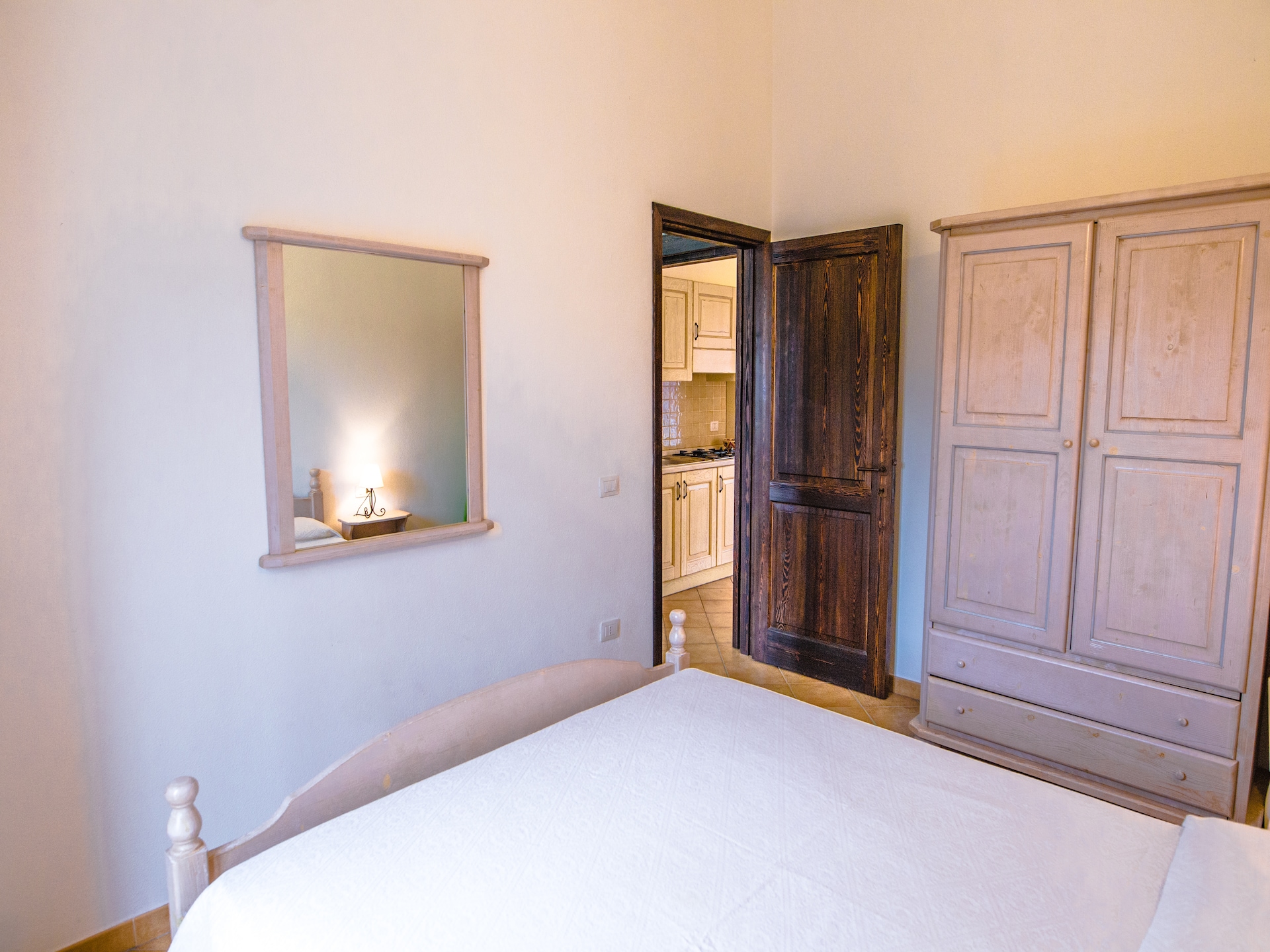 Centraal gelegen appartement met zeezicht in Badesi - foto 26