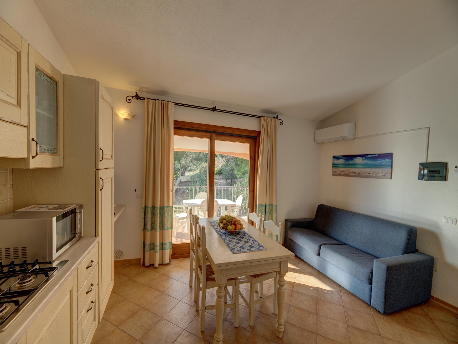 Centraal gelegen appartement met zeezicht in Badesi - foto 13