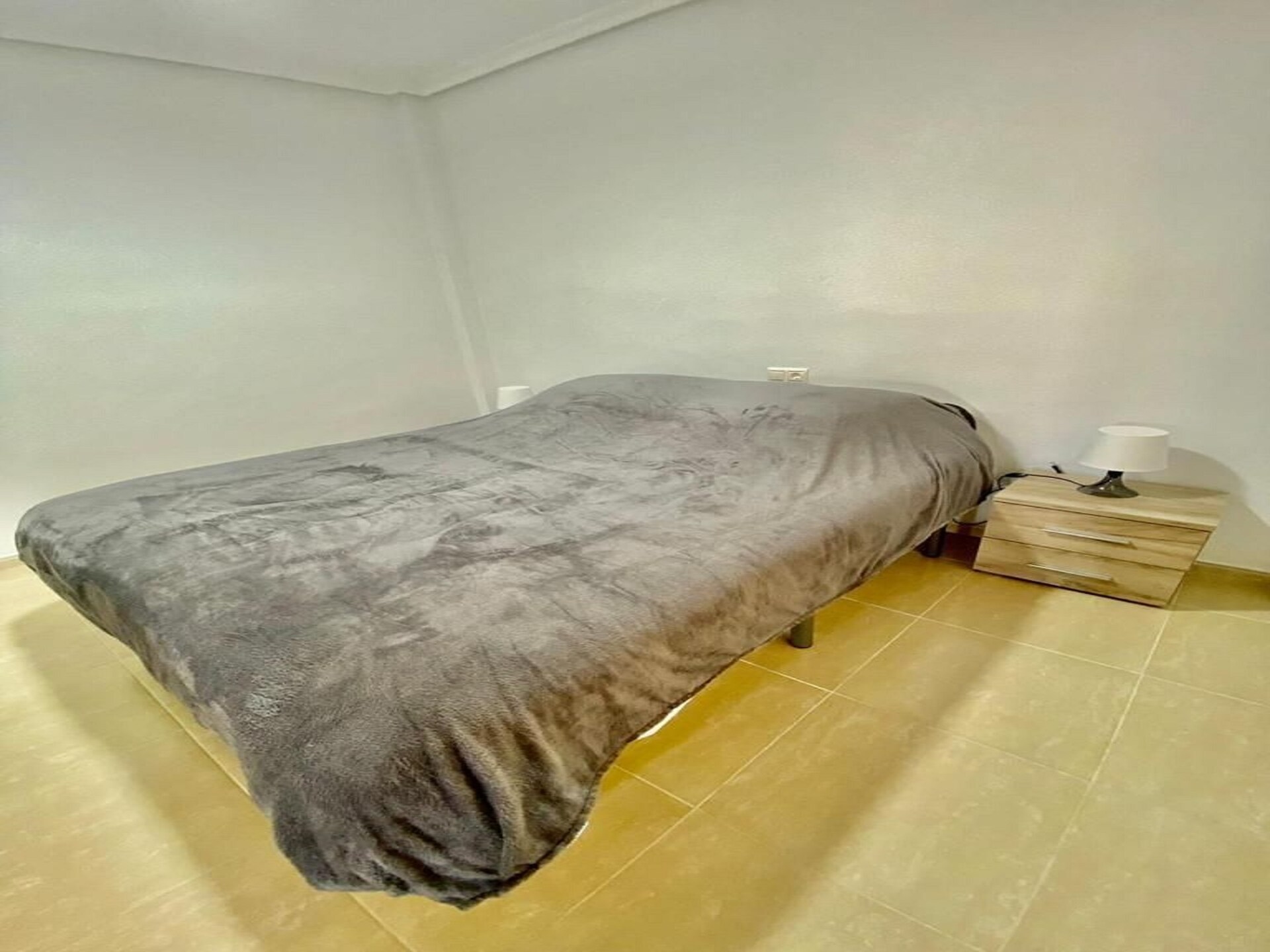 Vrijstaande bungalow met gedeeld zwembad op 3 km van het strand in Torrevieja - foto 16