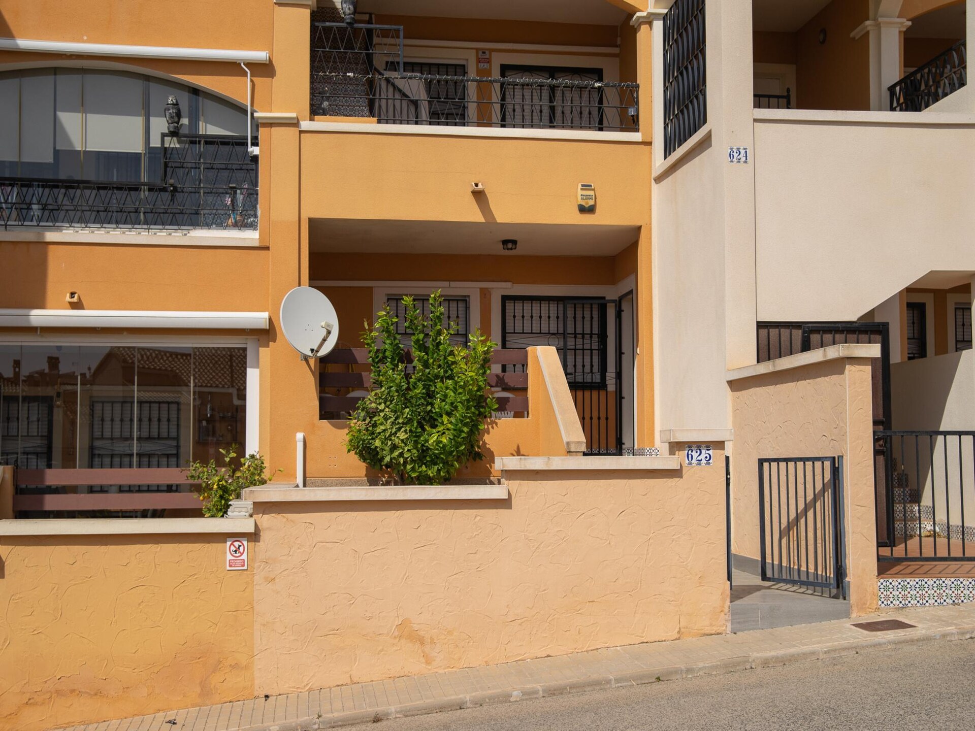Vrijstaande bungalow met gedeeld zwembad op 3 km van het strand in Torrevieja - foto 24