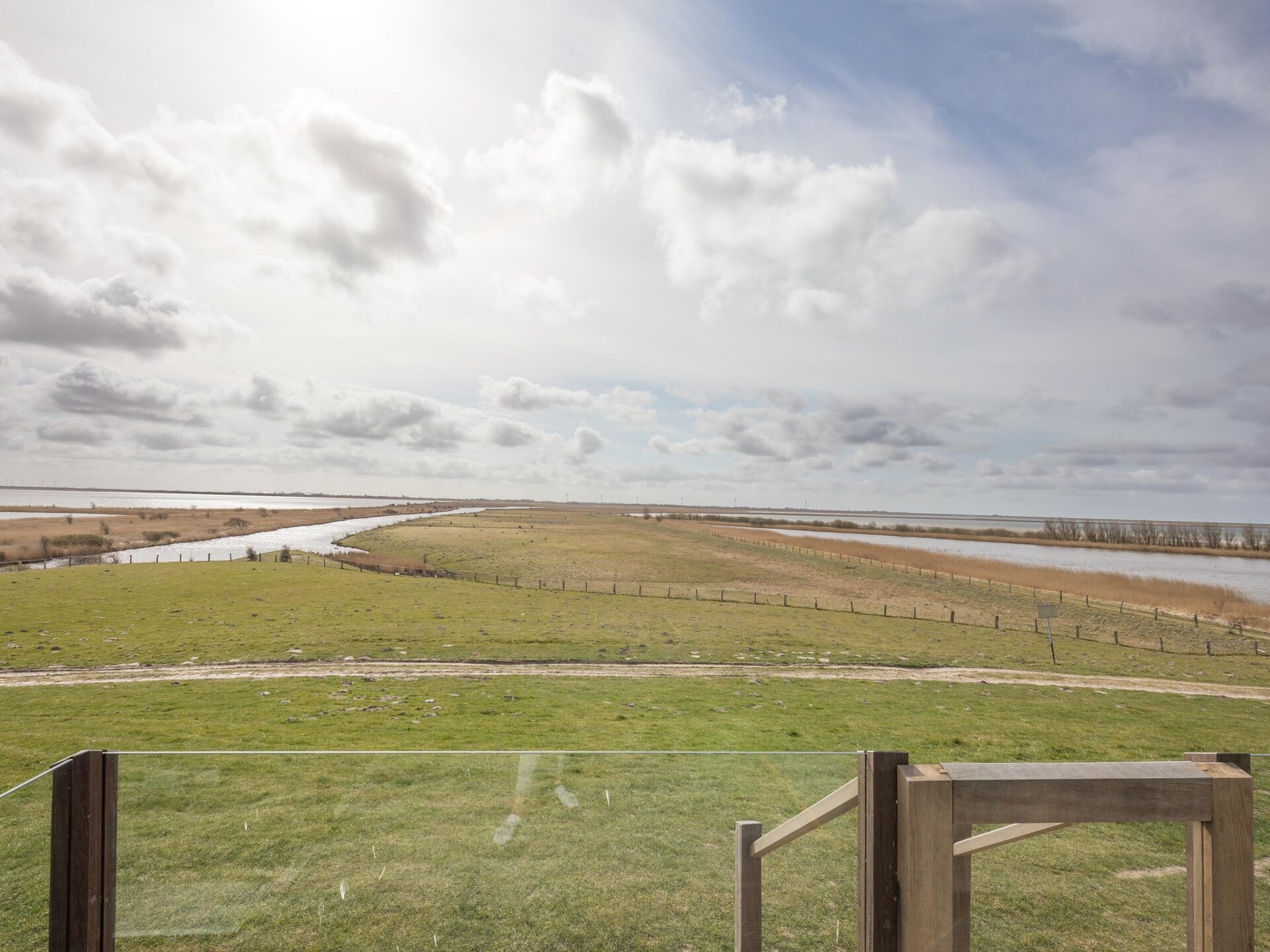Appartement aan de Arlau Schleuse met weids uitzicht over natuurreservaat Beltringharder Koog - foto 18