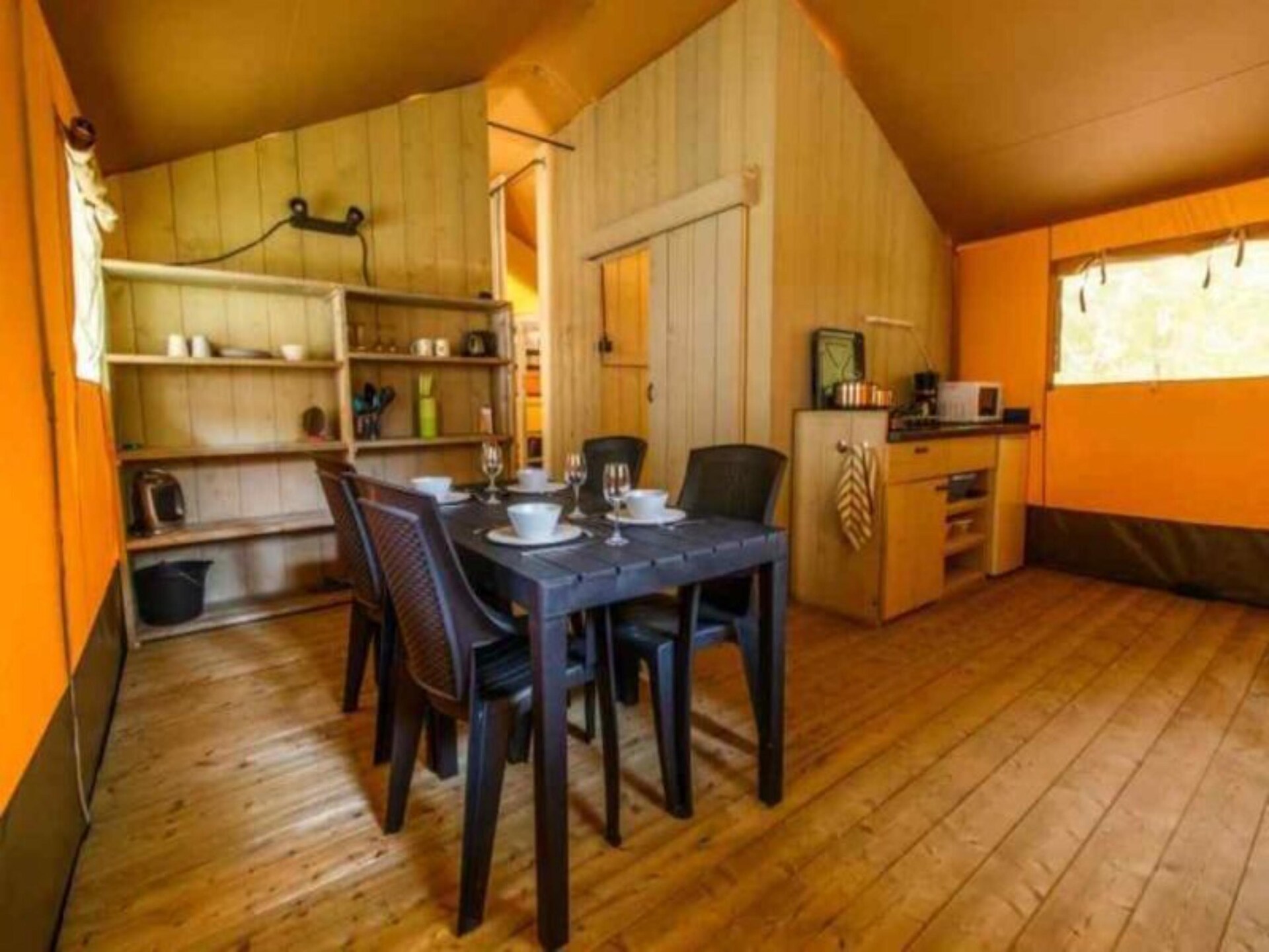 Luxe safaritent met uitzicht op golfbaan, dichtbij strand Hollum - foto 7