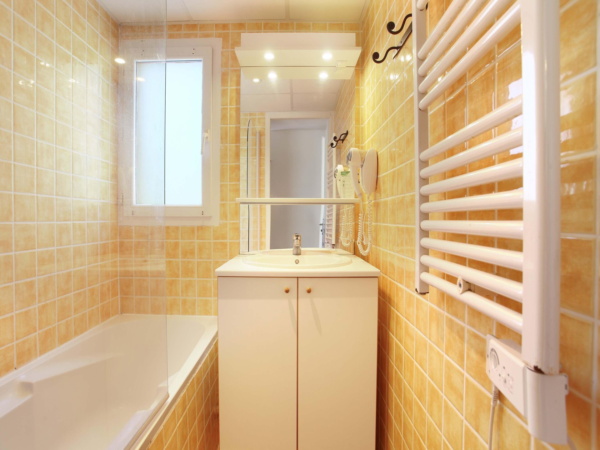 Op 700 m van het centrum: ruim appartement in Gréoux-les-Bains - foto 11