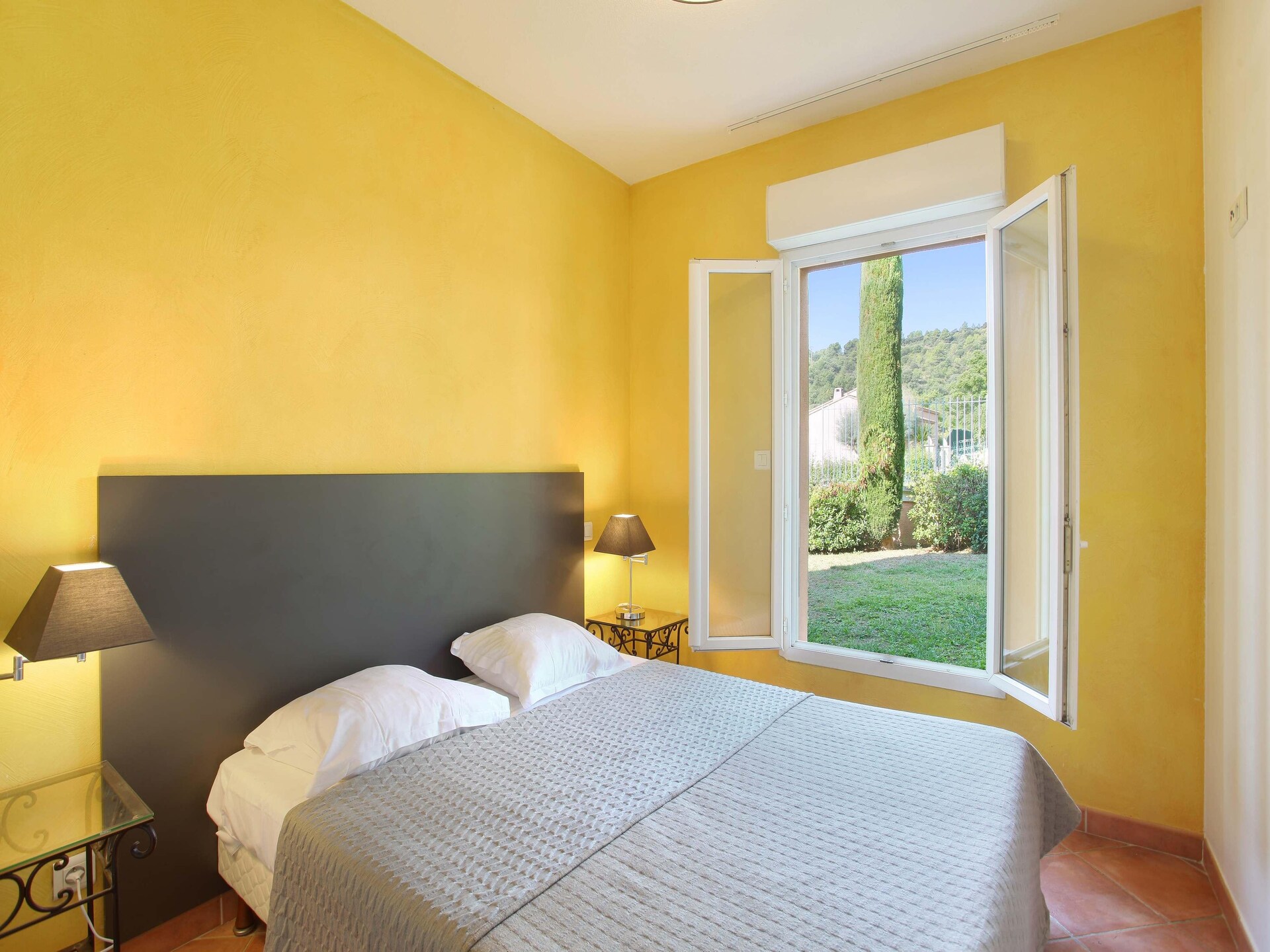 Op 700 m van het centrum: ruim appartement in Gréoux-les-Bains - foto 10