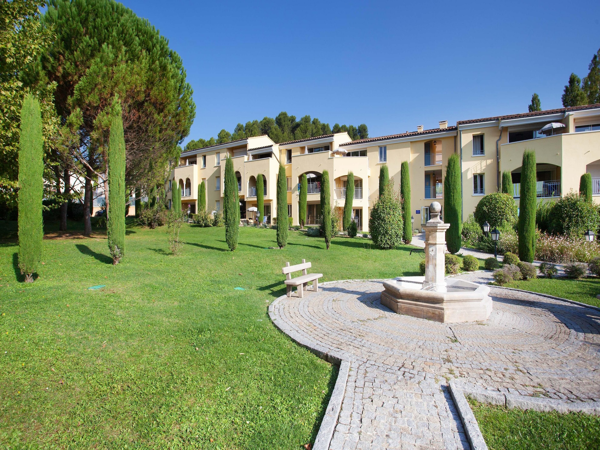 8-persoons appartement in Résidence La Licorne, Gréoux-les-Bains - foto 2