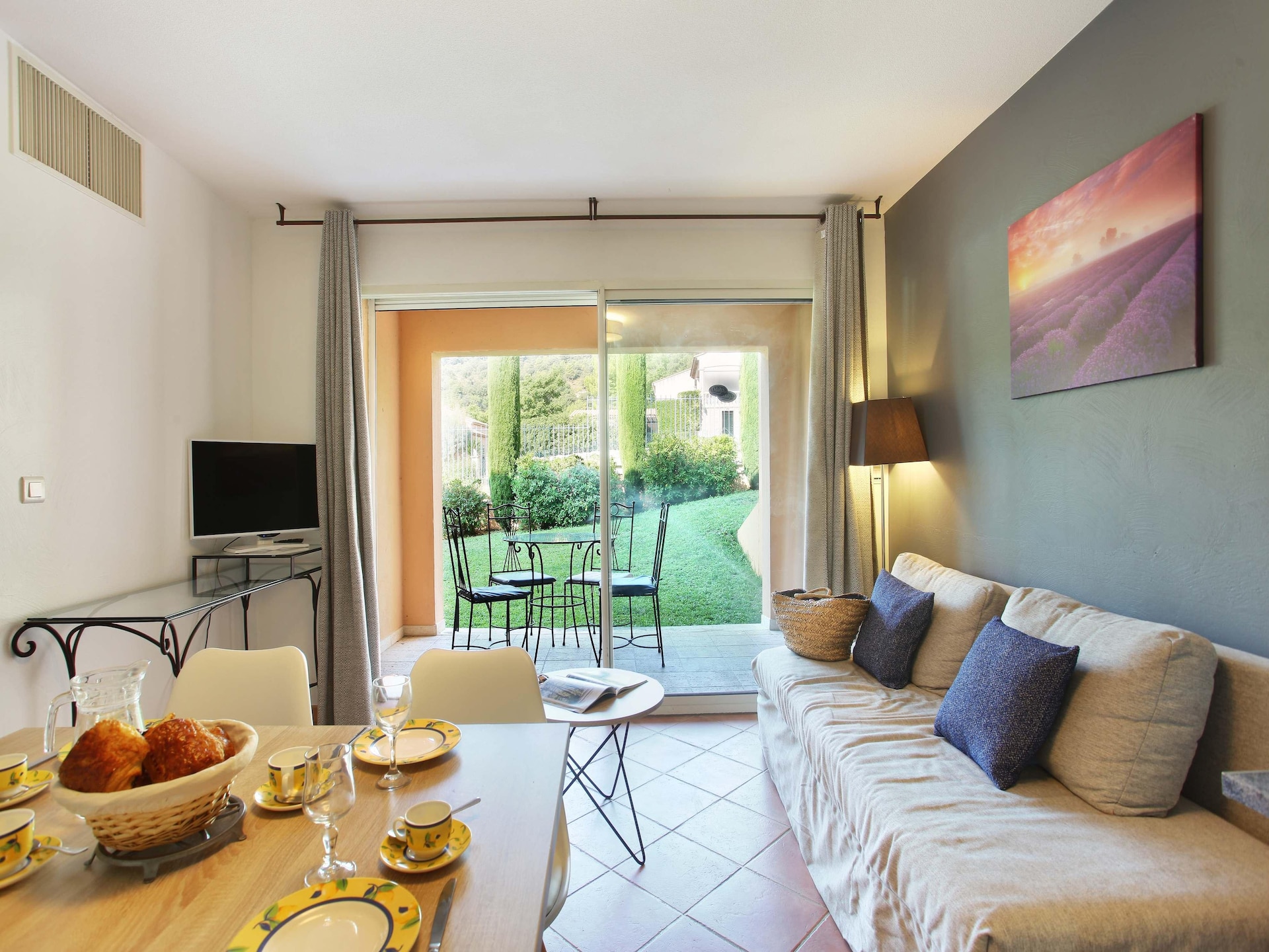 8-persoons appartement in Résidence La Licorne, Gréoux-les-Bains - foto 3