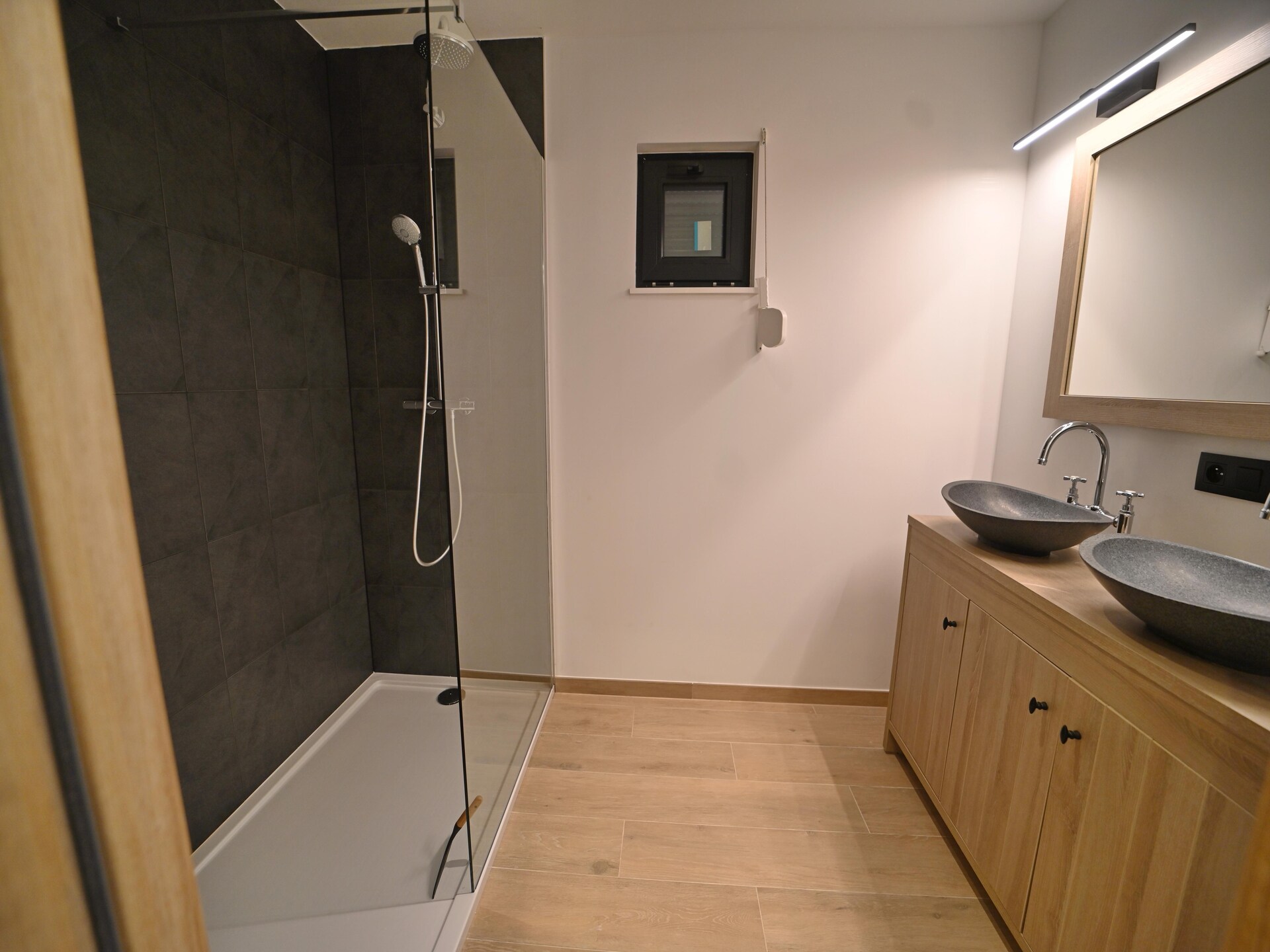 Vrijstaand chalet met hottub aan de bosrand bij Durbuy - foto 19