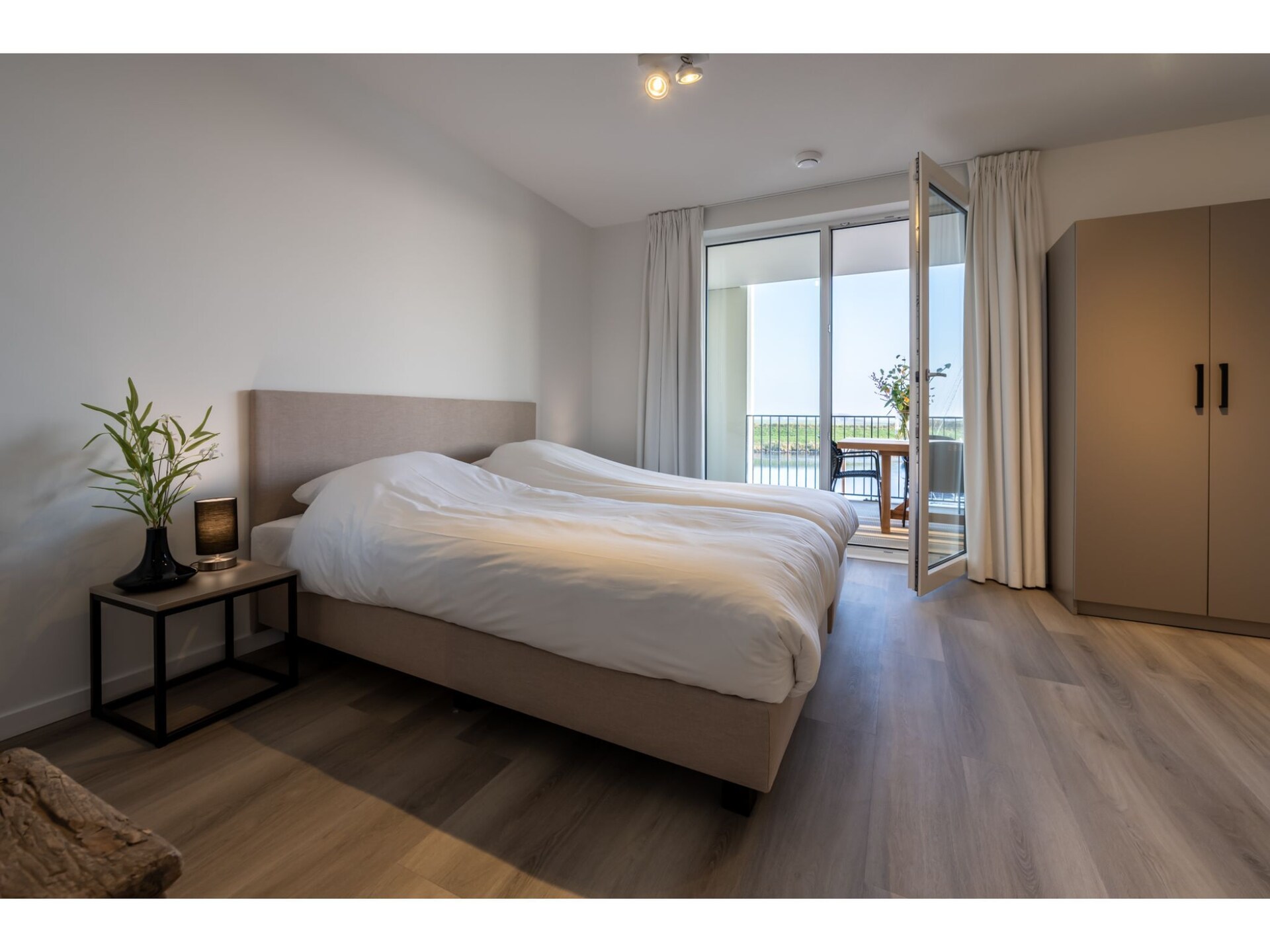 Harbour Loft 1K: luxe Marina-appartement met panoramisch havenzicht - foto 4