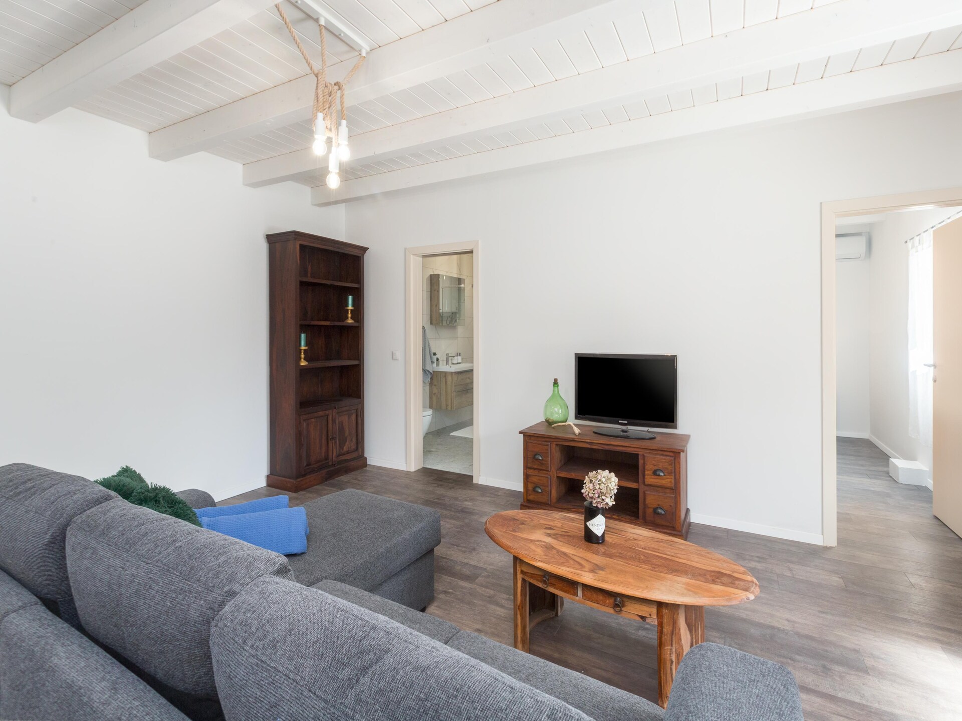 Privézwembad en luxe in Villa Rosa, centrum van Tinjan - foto 7