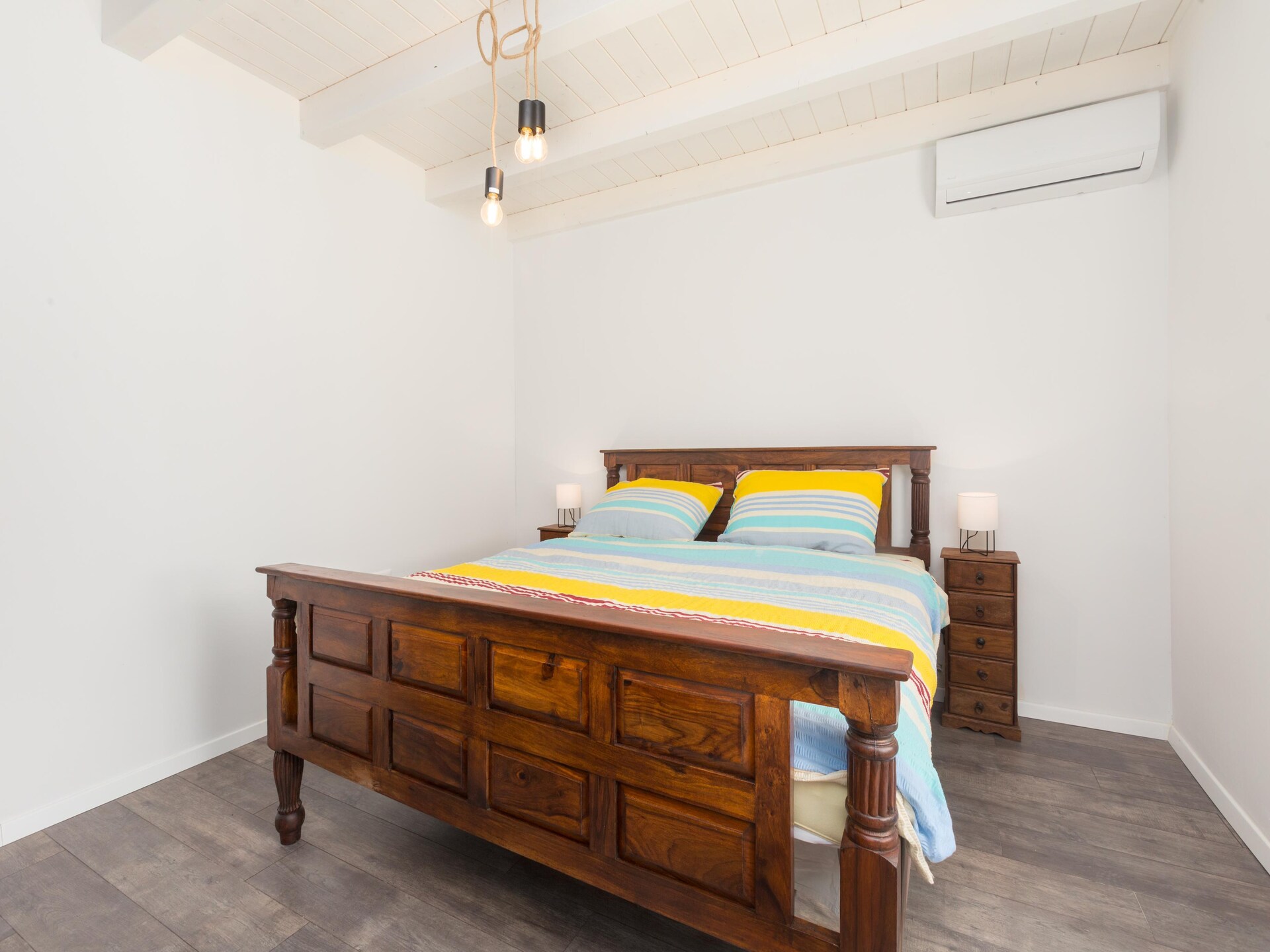 Privézwembad en luxe in Villa Rosa, centrum van Tinjan - foto 12