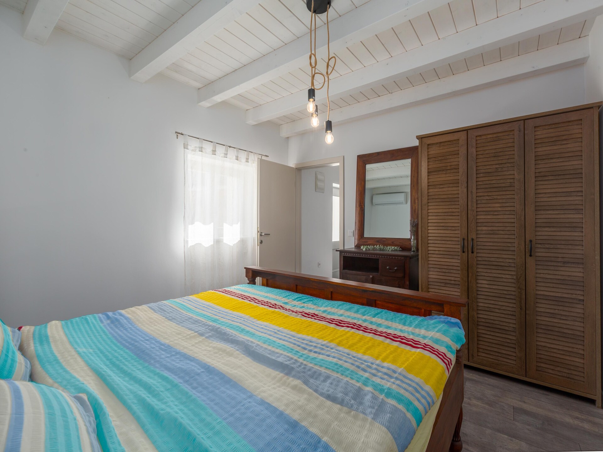 Privézwembad en luxe in Villa Rosa, centrum van Tinjan - foto 13