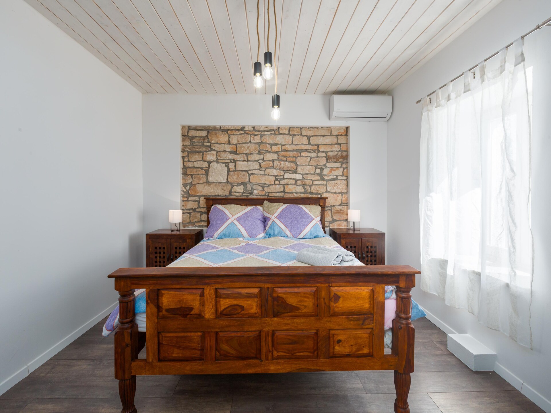 Privézwembad en luxe in Villa Rosa, centrum van Tinjan - foto 14