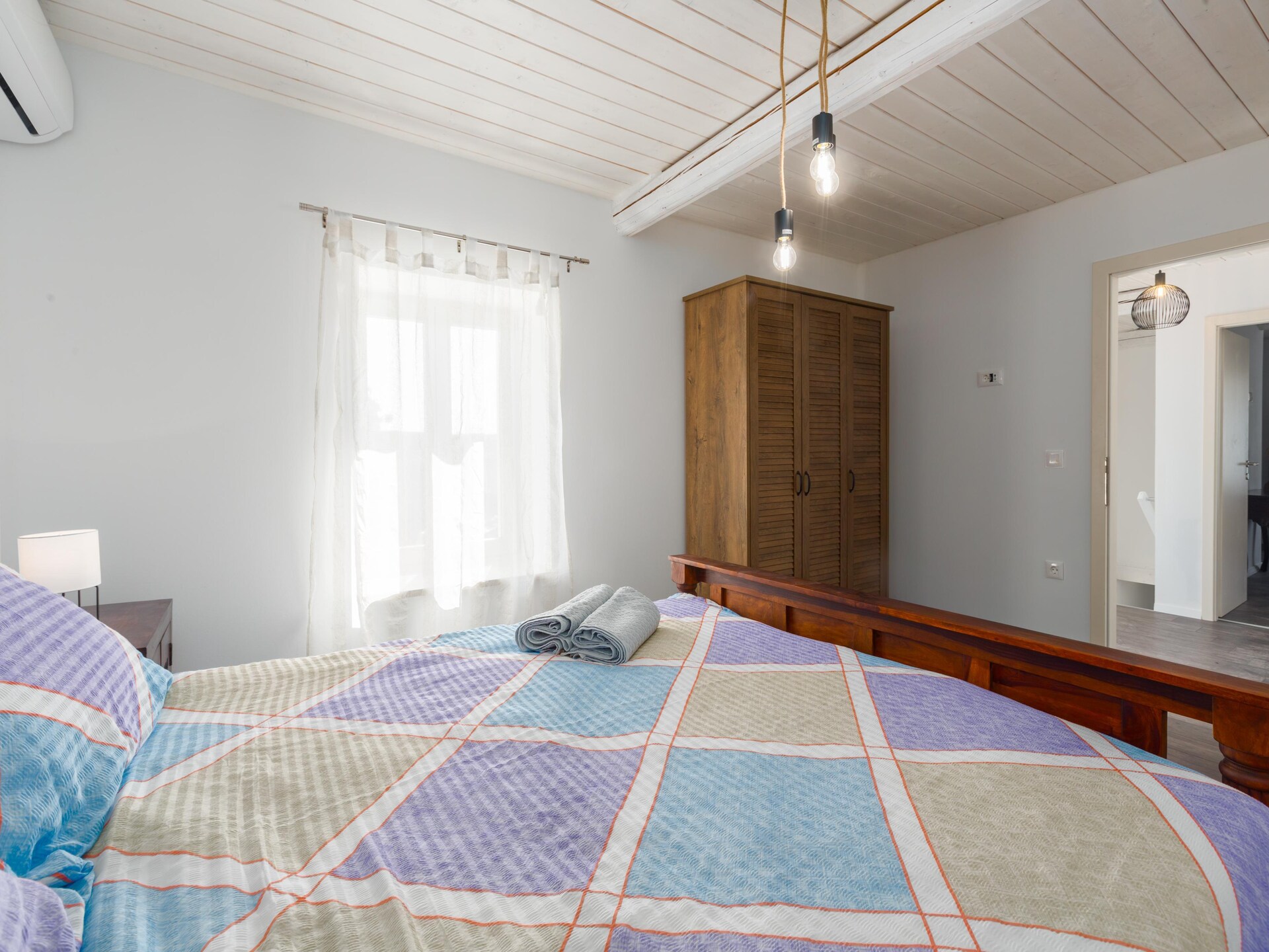 Privézwembad en luxe in Villa Rosa, centrum van Tinjan - foto 15