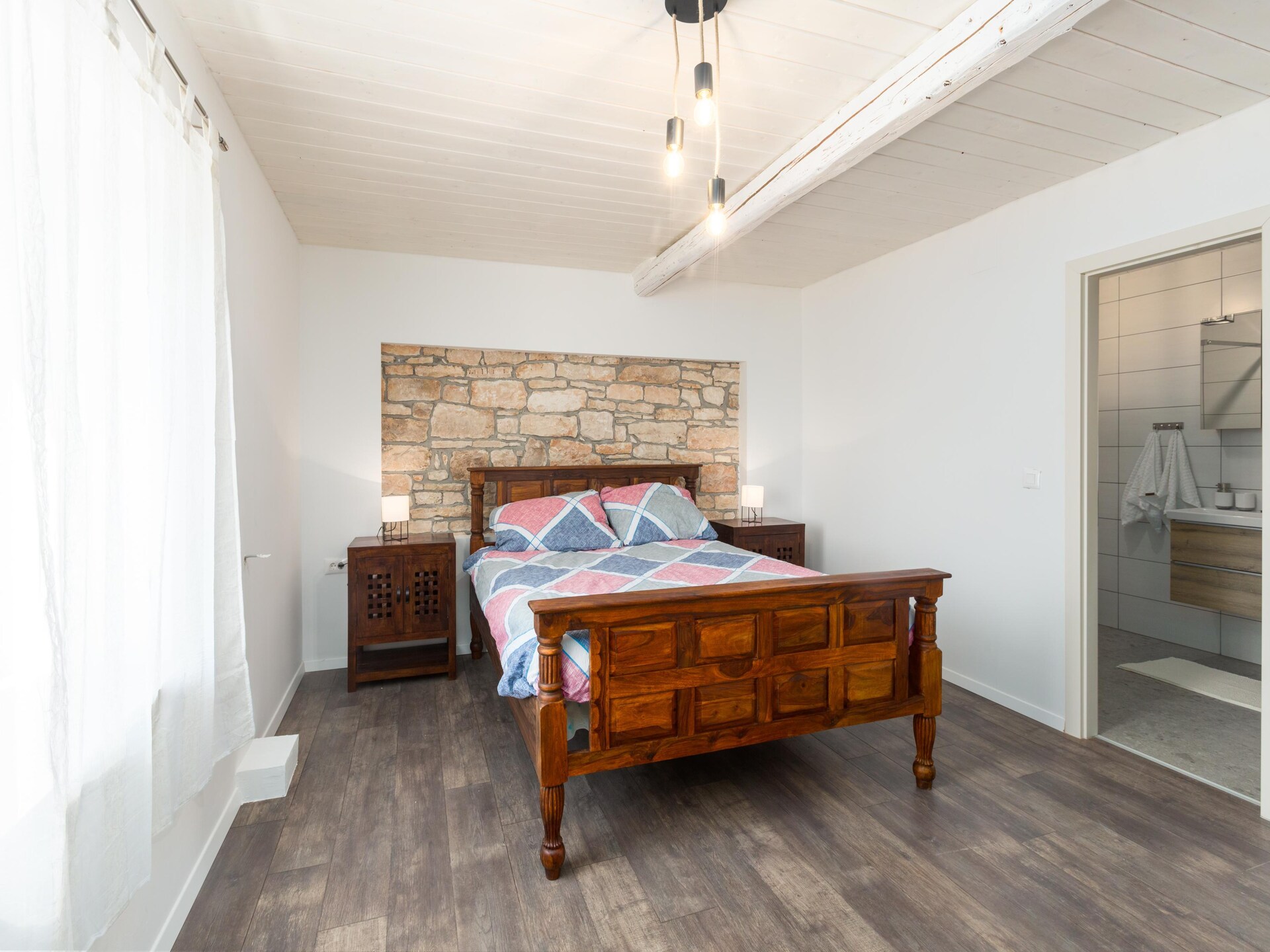 Privézwembad en luxe in Villa Rosa, centrum van Tinjan - foto 4