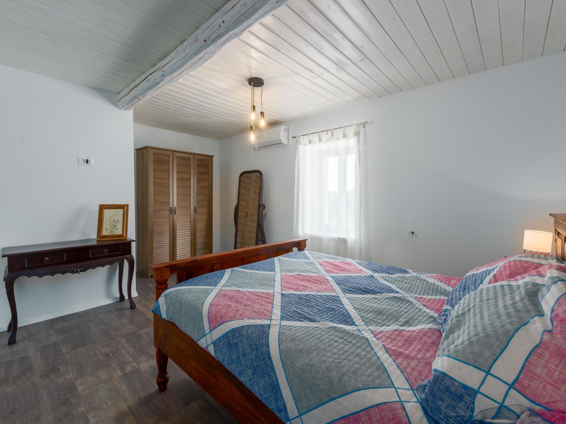 Privézwembad en luxe in Villa Rosa, centrum van Tinjan - foto 17