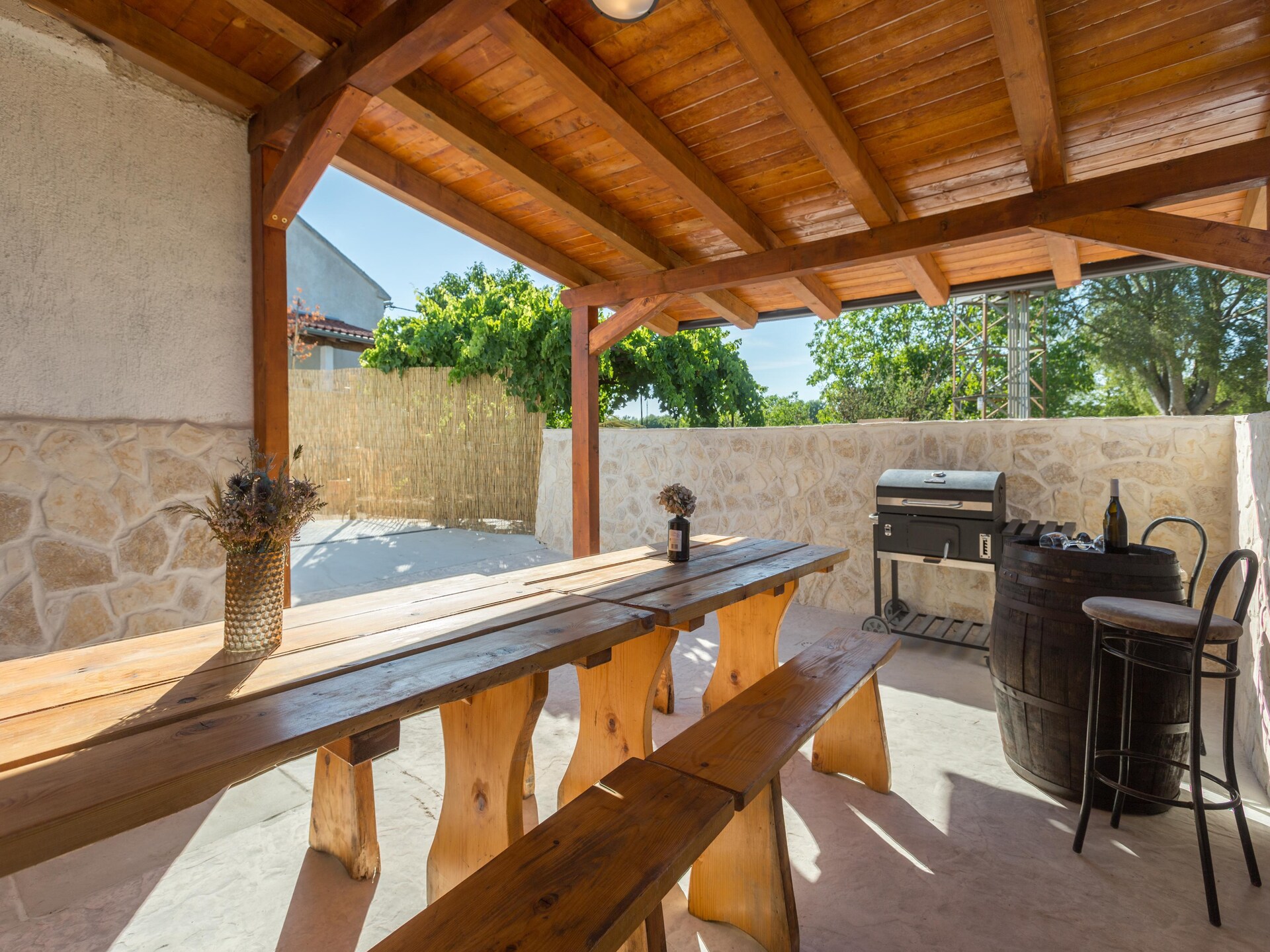 Privézwembad en luxe in Villa Rosa, centrum van Tinjan - foto 26
