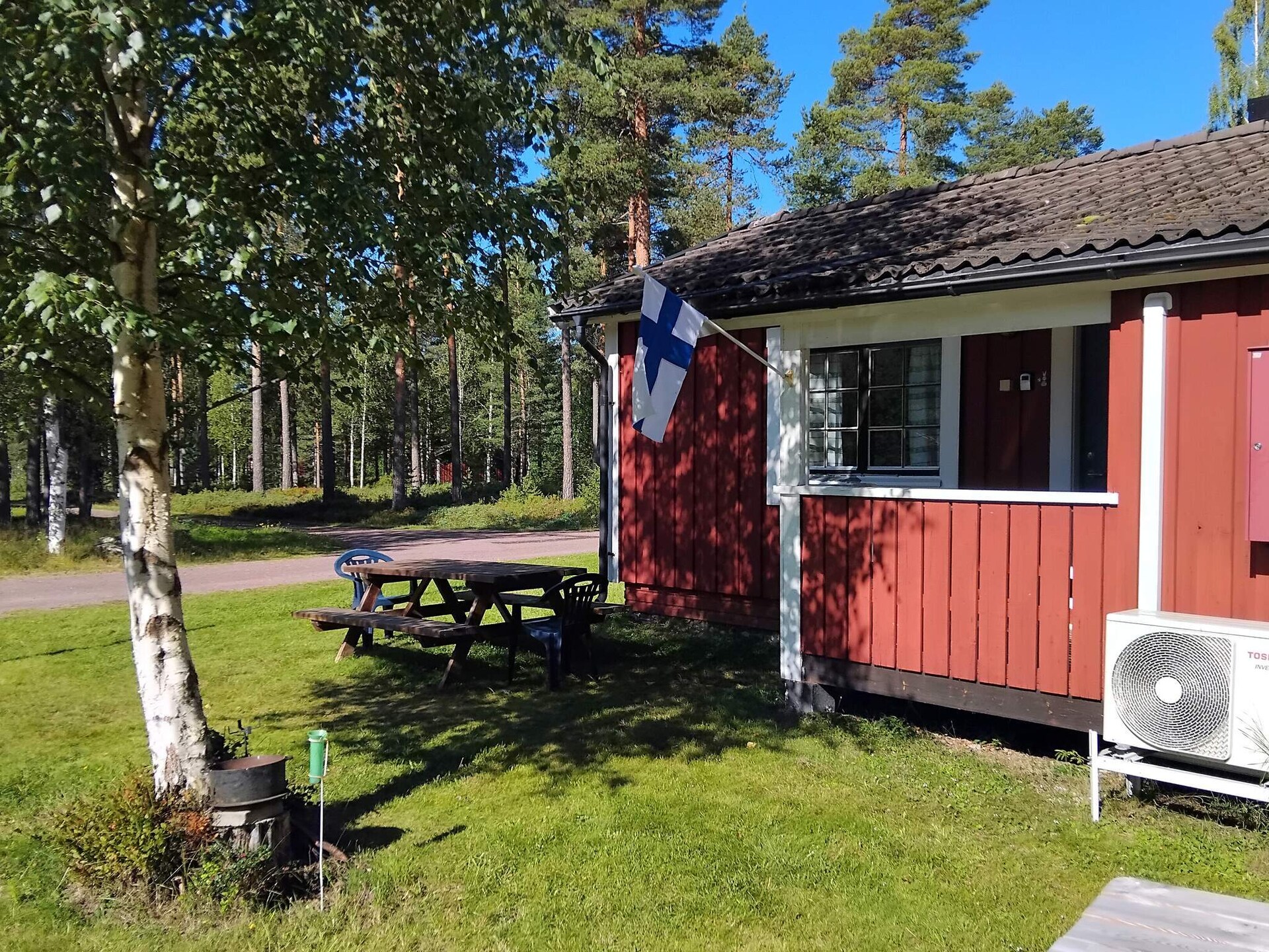Knus vakantiehuis op Zoneneiland Sollerön, vlakbij meer en golfbaan - foto 5